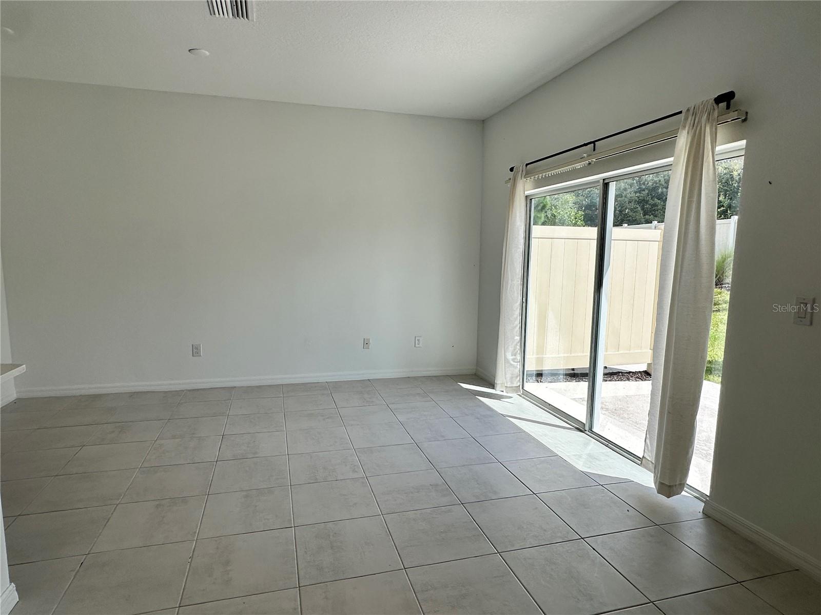 Image 15 of 33 For 2408 Paravane Way