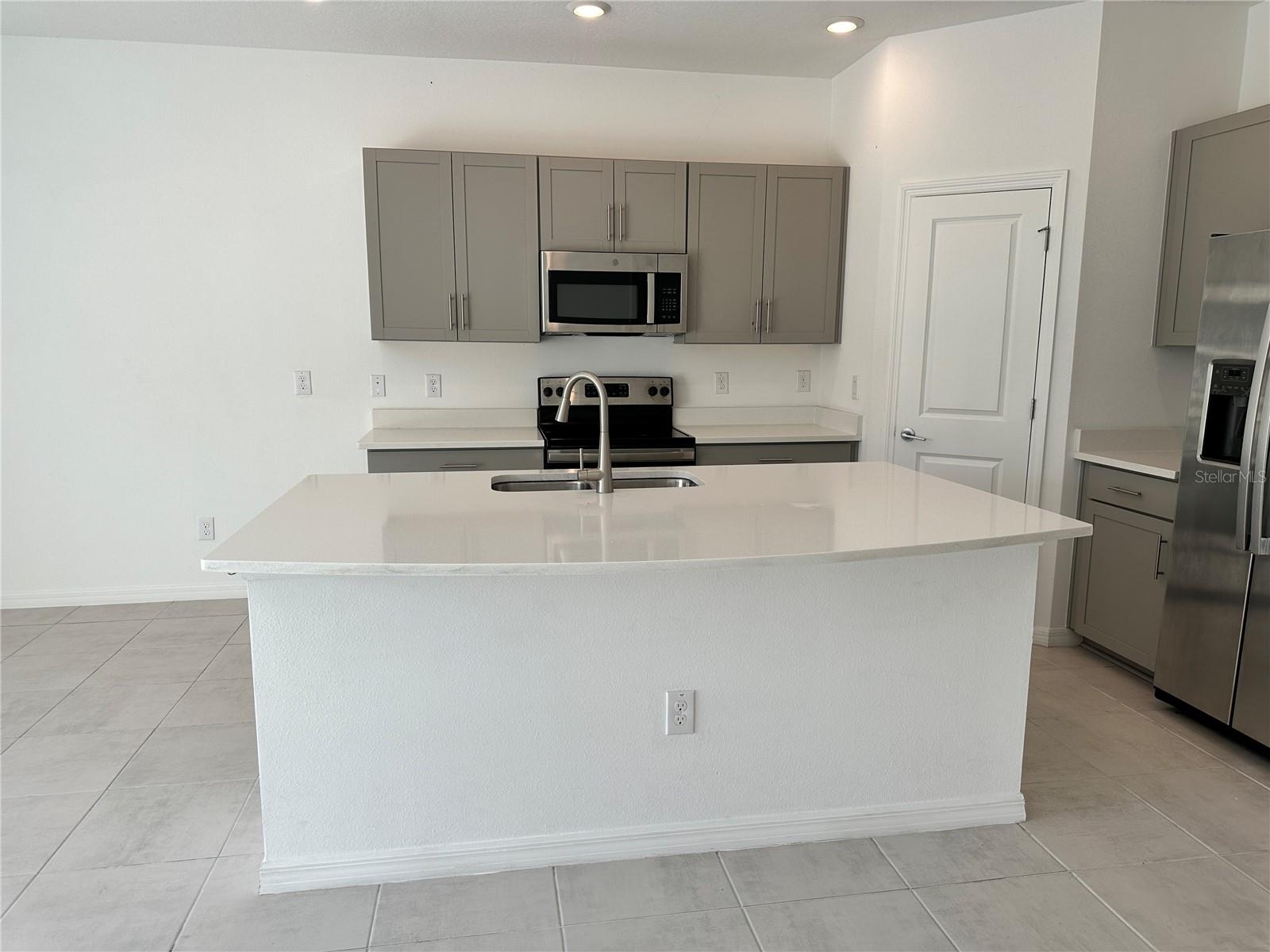 Image 6 of 33 For 2408 Paravane Way