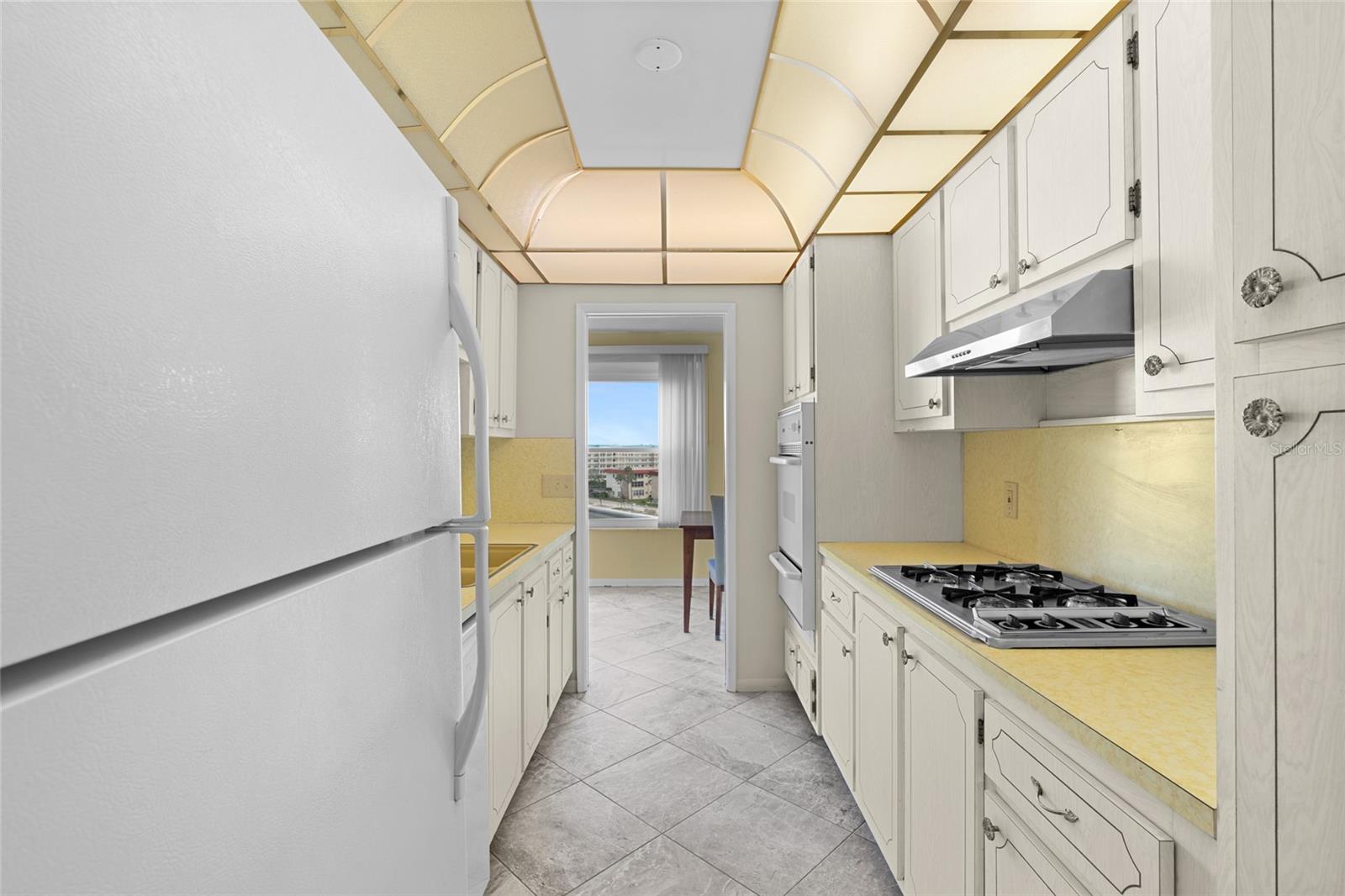 Image 10 of 50 For 5925 Shore Boulevard S 608