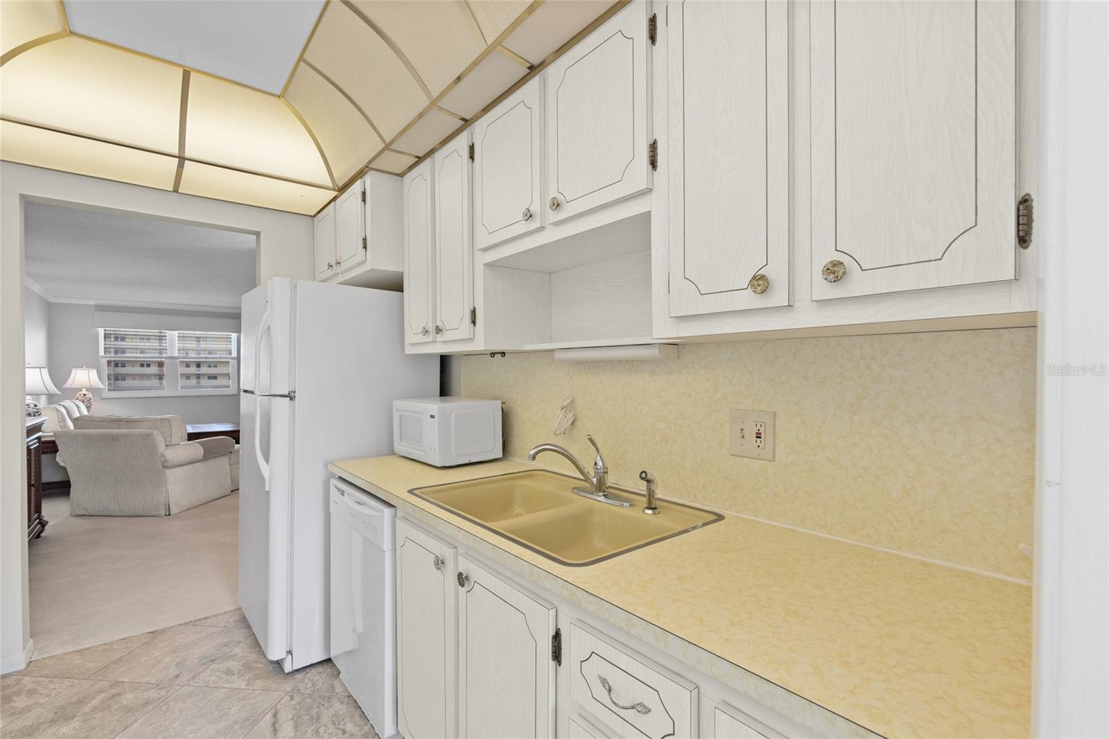 Image 13 of 50 For 5925 Shore Boulevard S 608