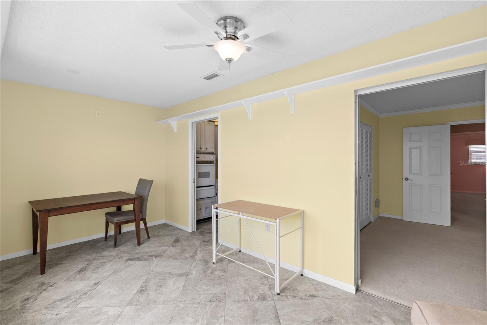 Image 16 of 50 For 5925 Shore Boulevard S 608