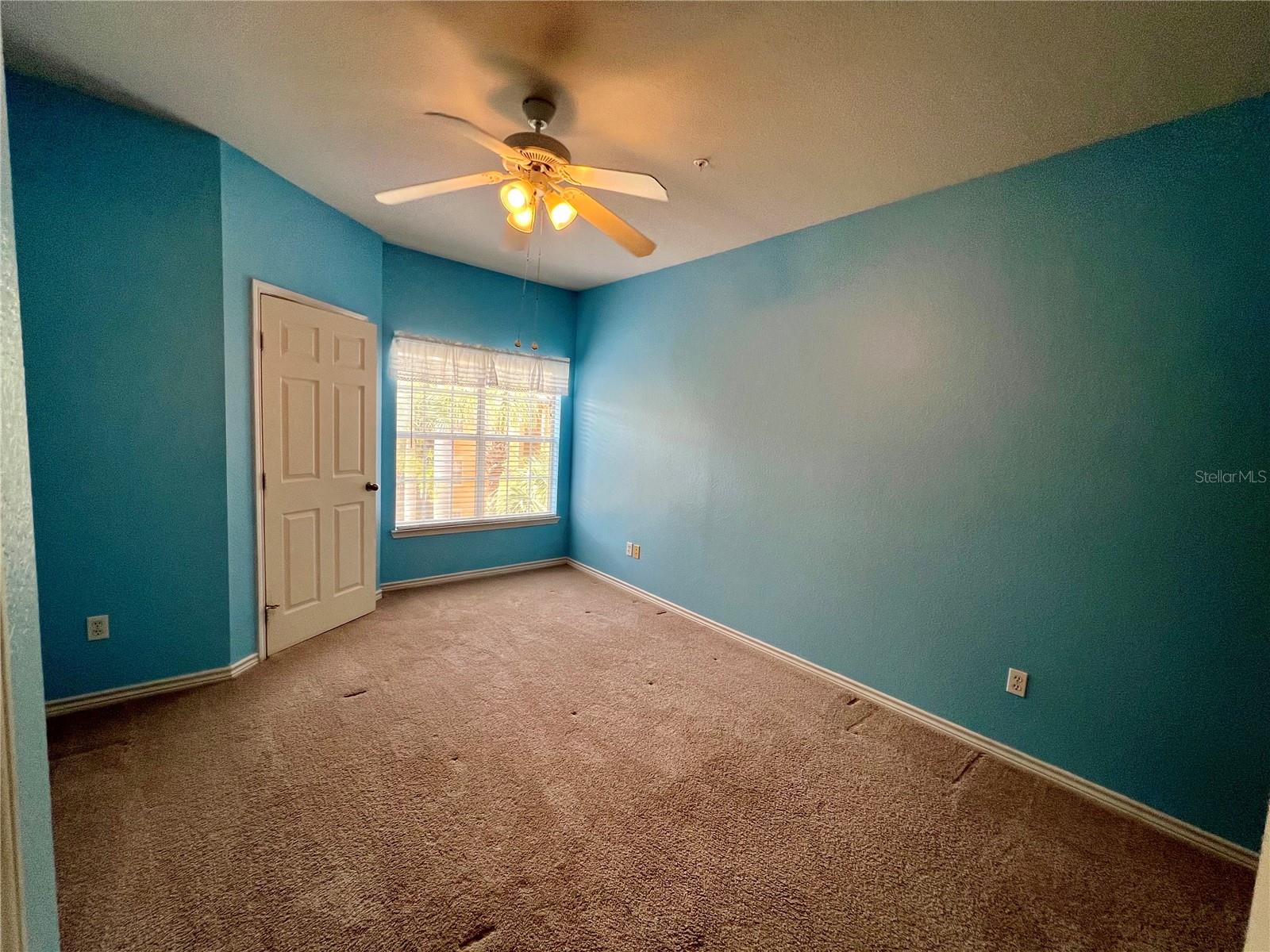 Image 14 of 31 For 4333 Bayside Village Drive 327