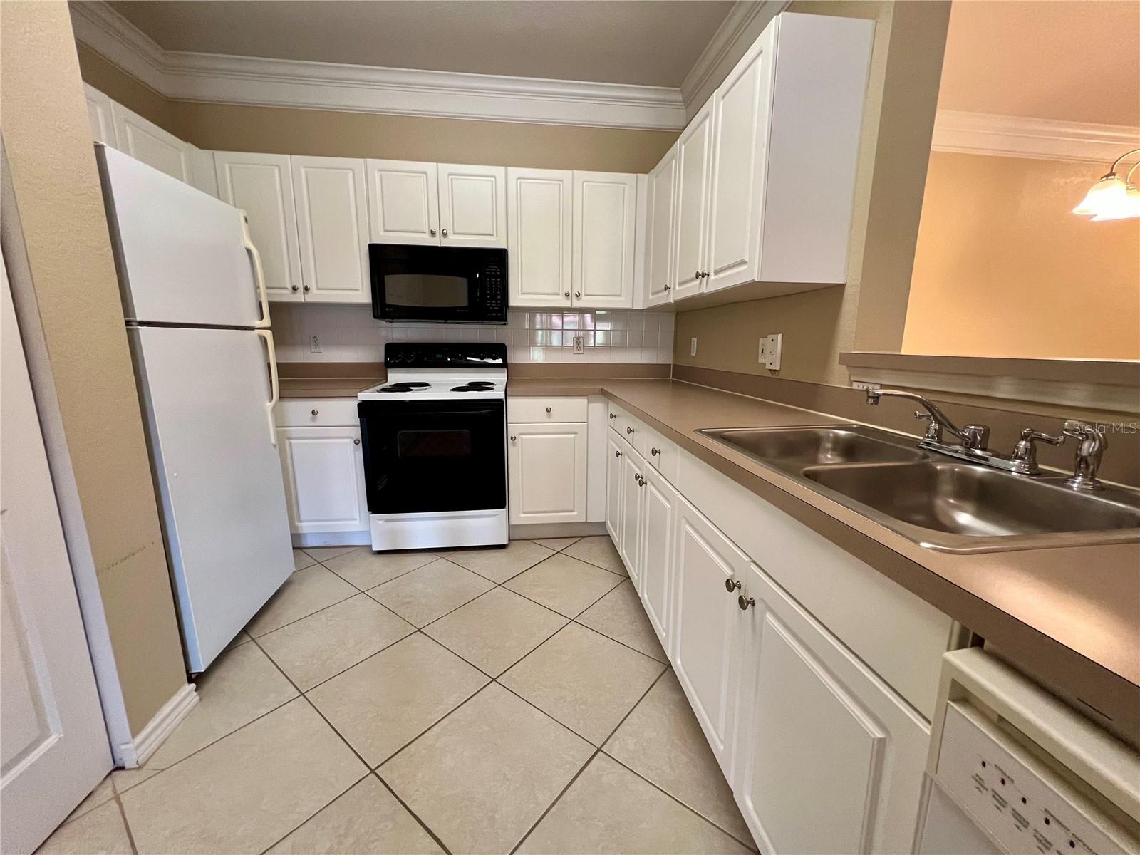 Image 2 of 31 For 4333 Bayside Village Drive 327