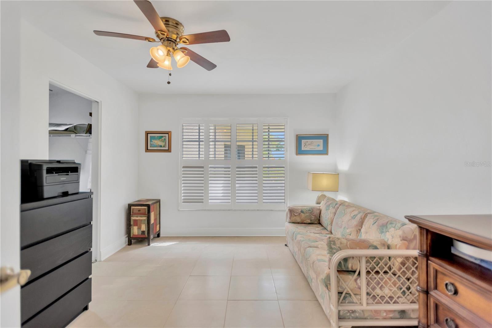 Image 19 of 26 For 1090 Seville Drive 29