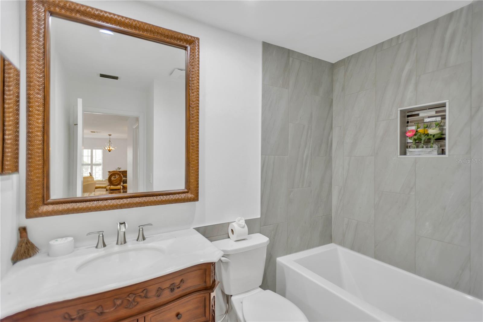 Image 20 of 26 For 1090 Seville Drive 29