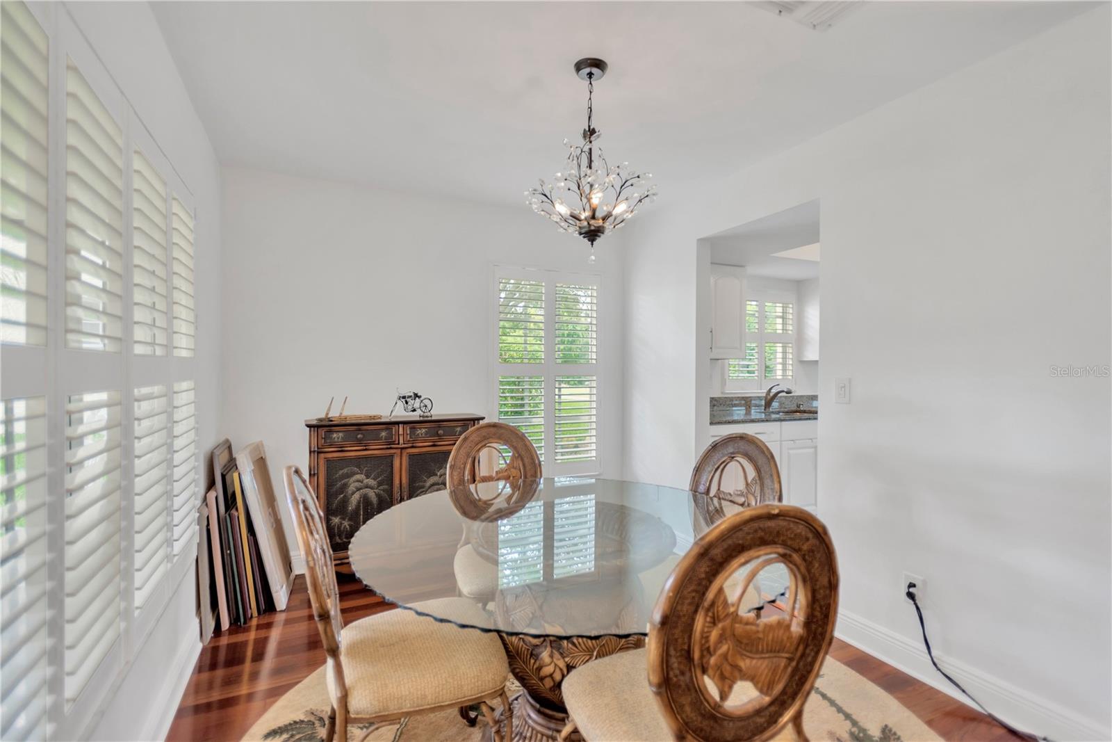 Image 4 of 26 For 1090 Seville Drive 29