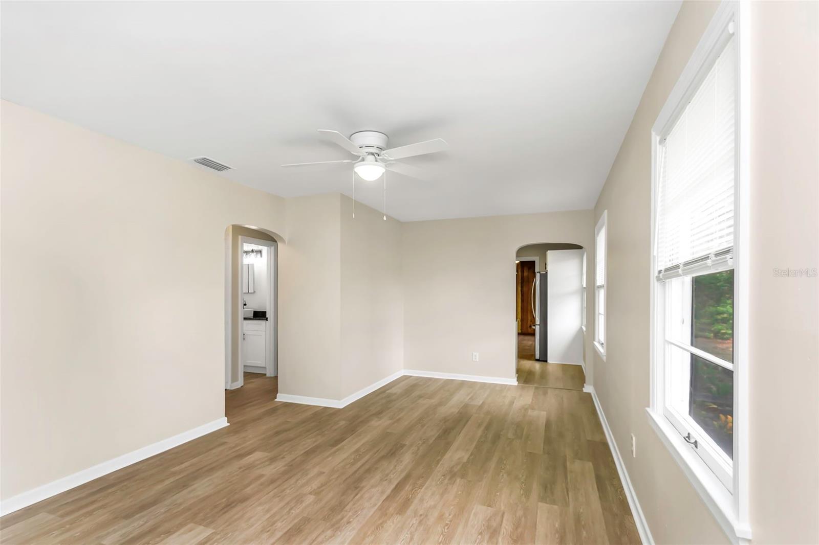 Image 6 of 55 For 7328 7th Avenue N