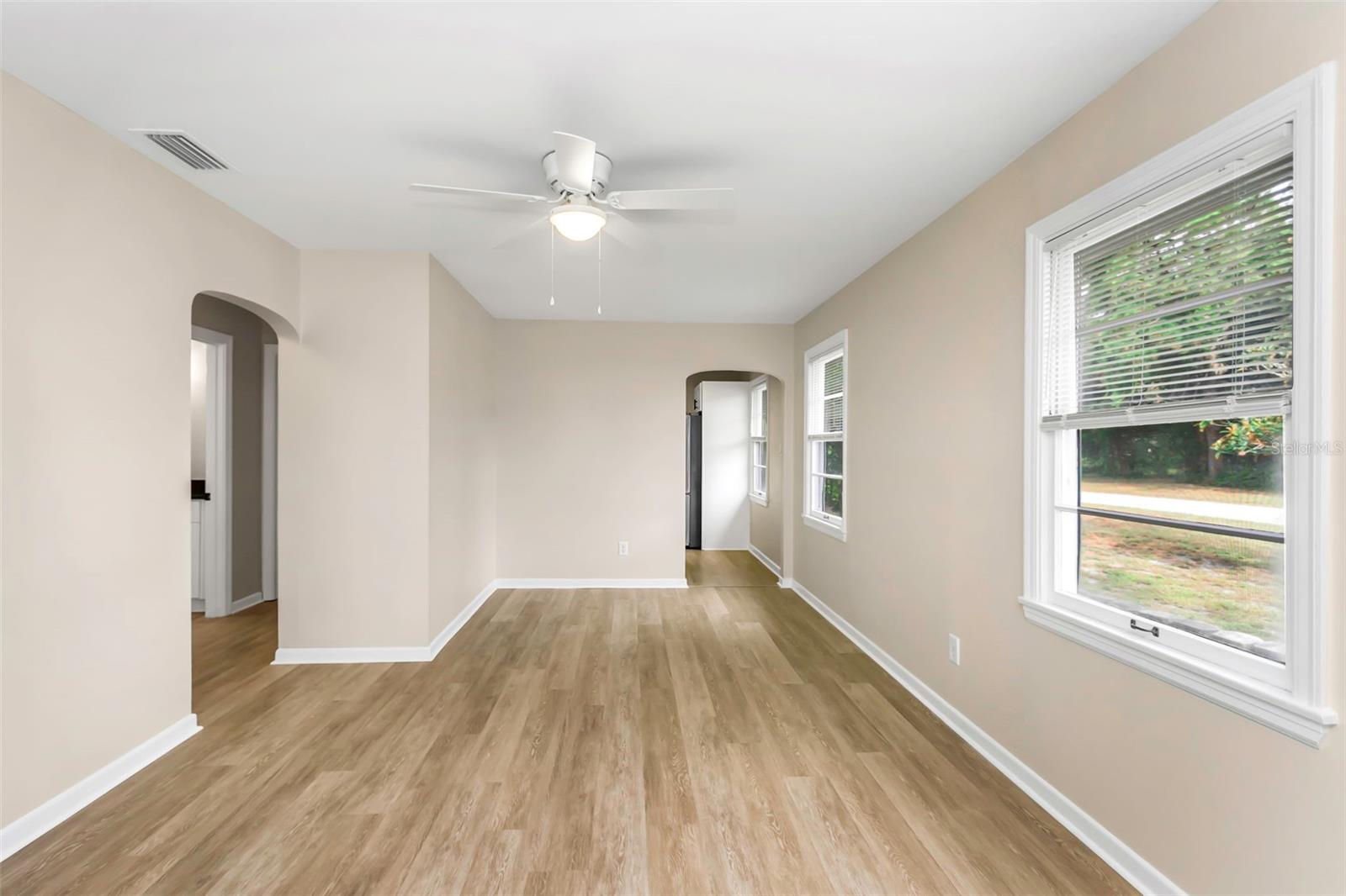Image 7 of 55 For 7328 7th Avenue N