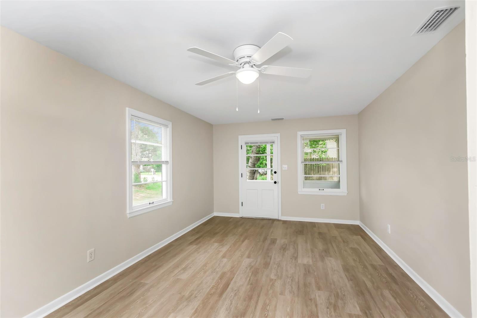 Image 8 of 55 For 7328 7th Avenue N