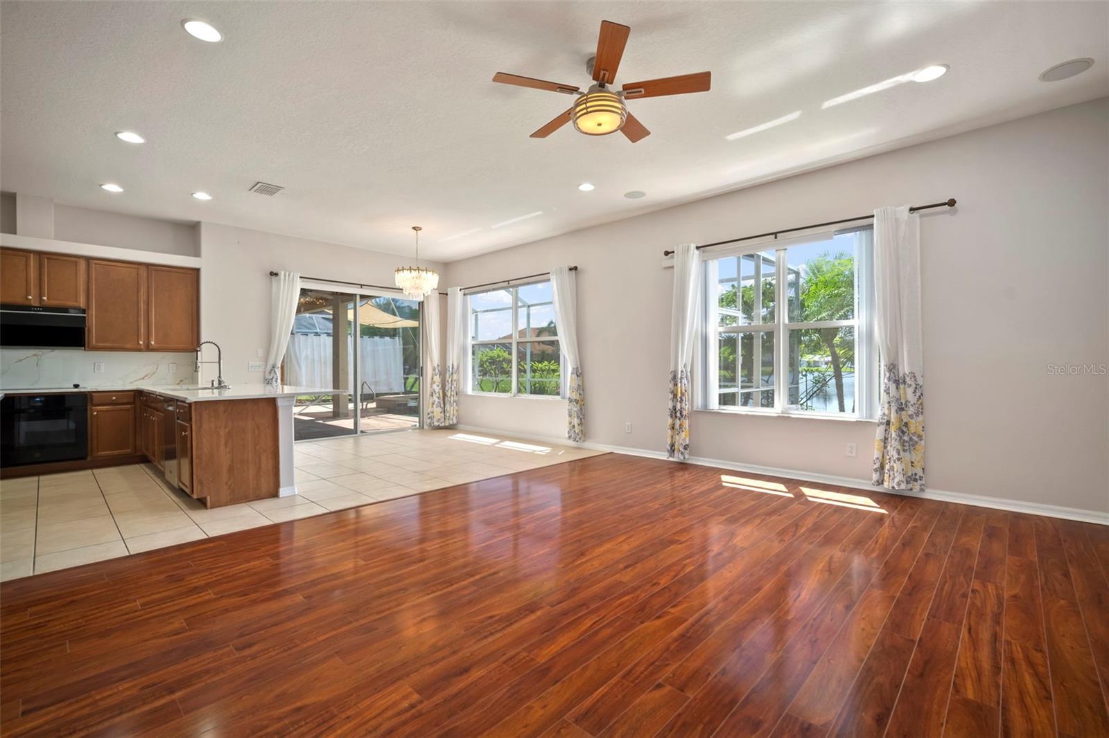 Image 18 of 60 For 26730 Shoregrass Drive
