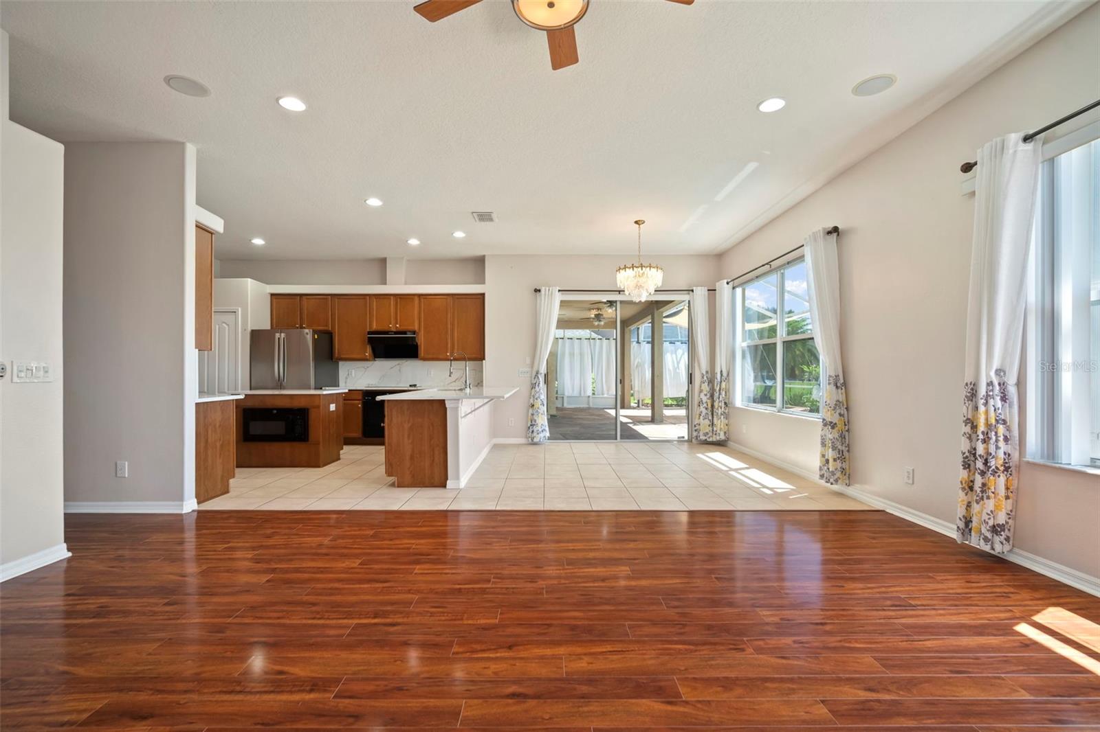 Image 19 of 60 For 26730 Shoregrass Drive
