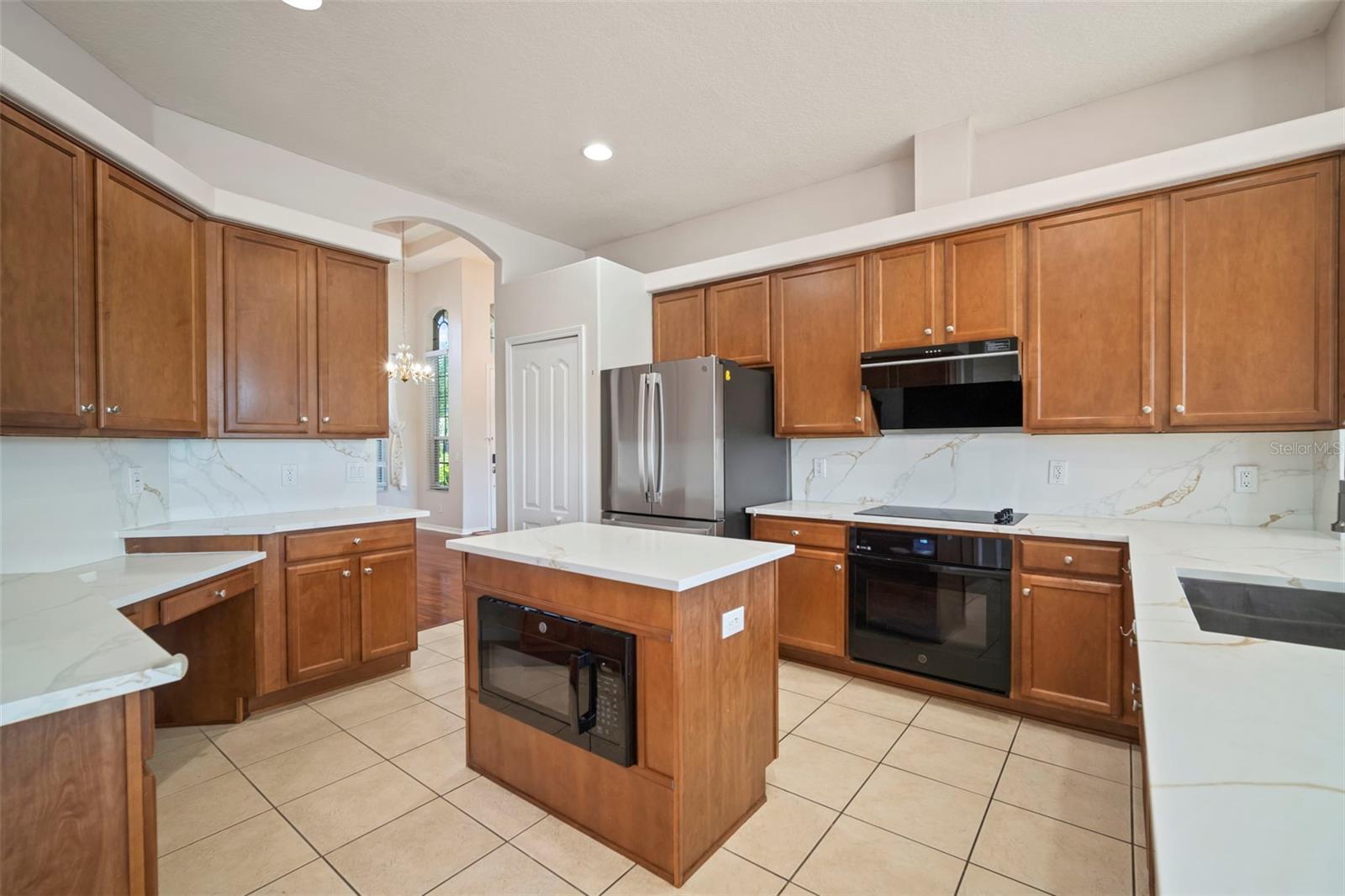 Image 8 of 60 For 26730 Shoregrass Drive