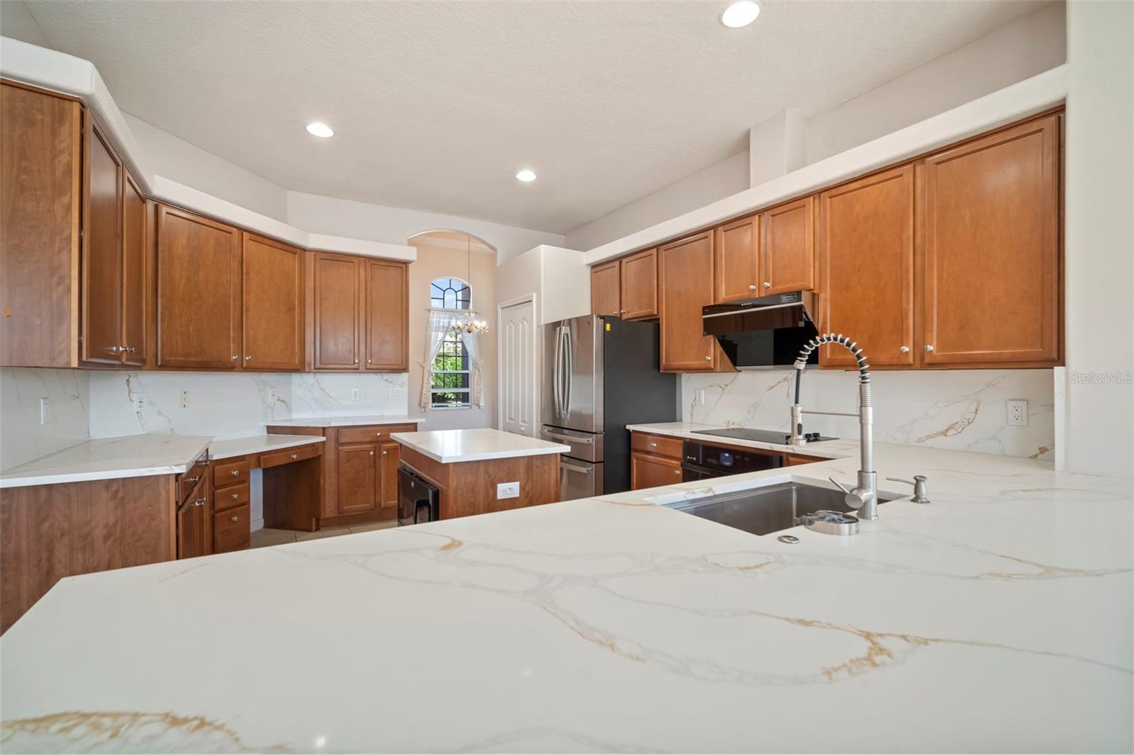 Image 9 of 60 For 26730 Shoregrass Drive