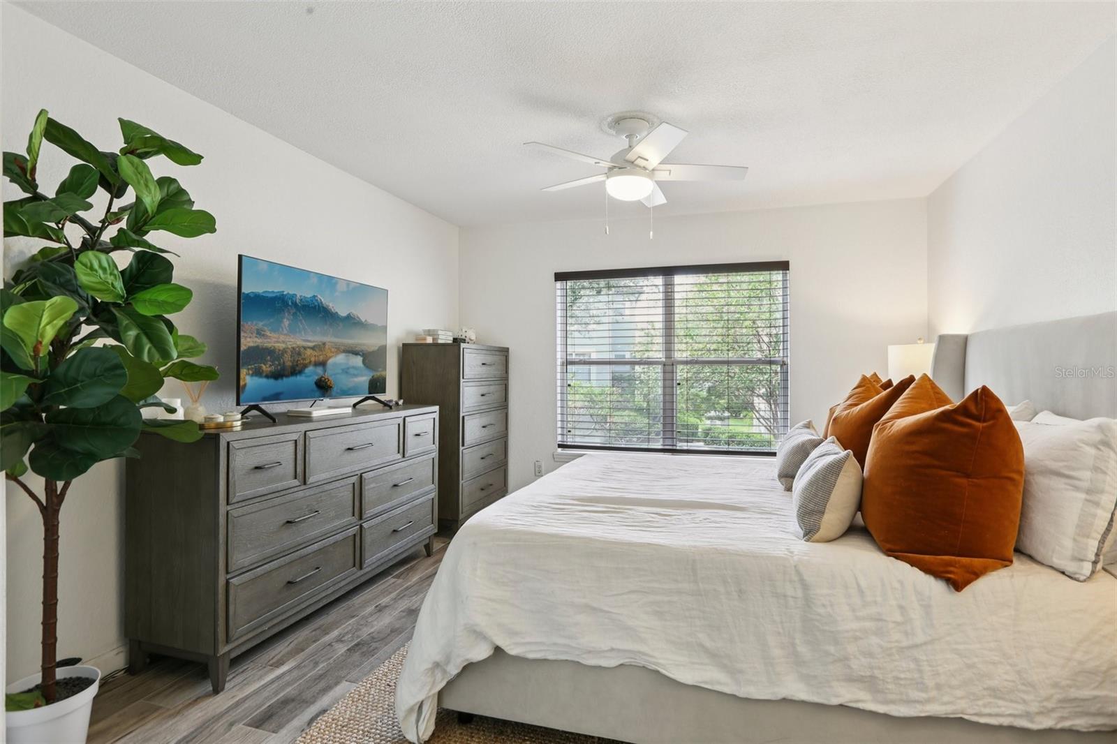 Image 16 of 24 For 751 Mainsail Drive 751