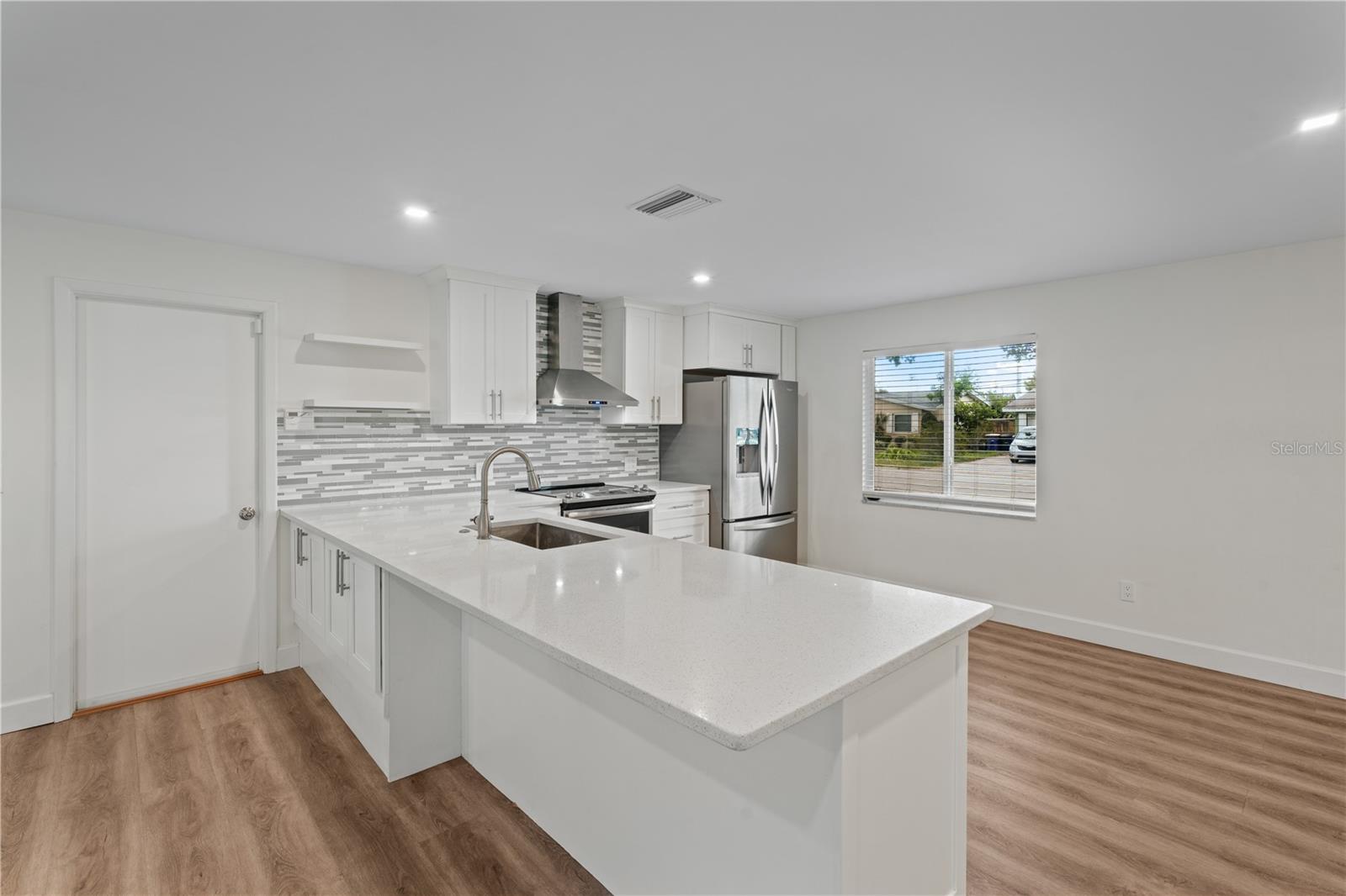 Image 4 of 18 For 1852 Albright Drive