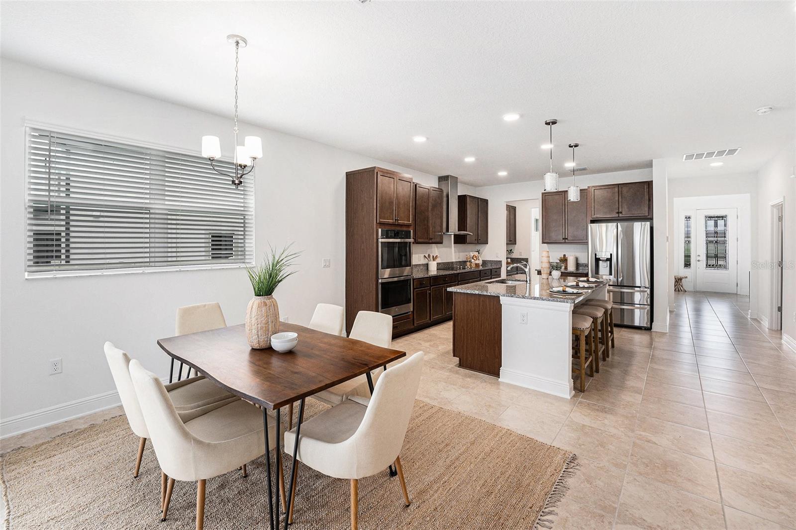 Image 11 of 39 For 7815 Bronze Oak Drive