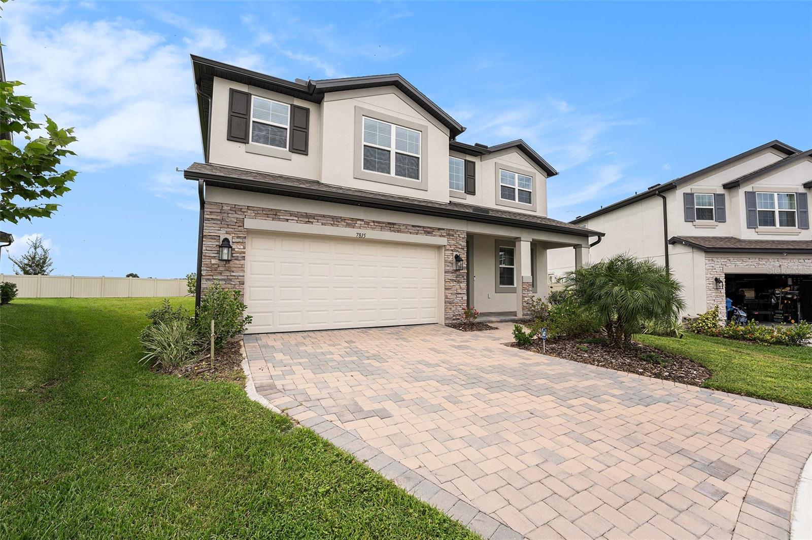 Image 5 of 39 For 7815 Bronze Oak Drive