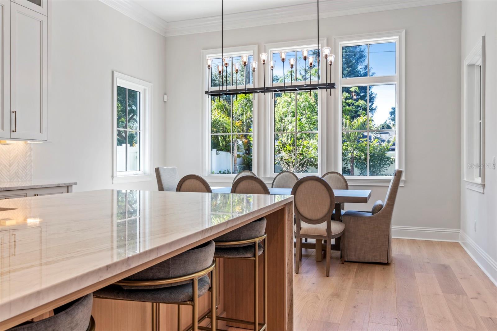 Image 17 of 82 For 3404 Corona Street