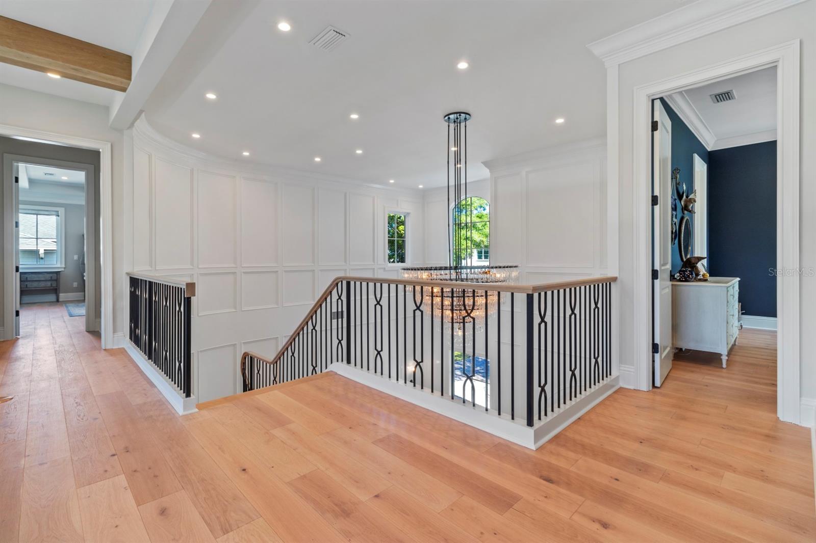 Image 34 of 82 For 3404 Corona Street