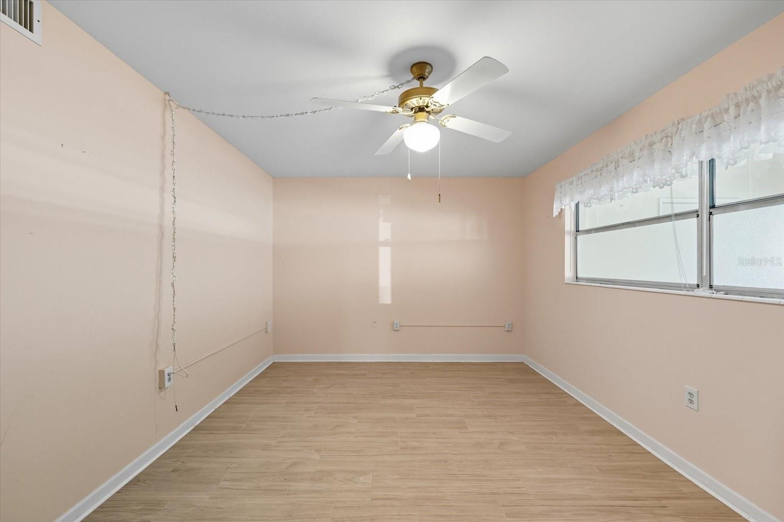 Image 15 of 34 For 5970 21st Street N 1