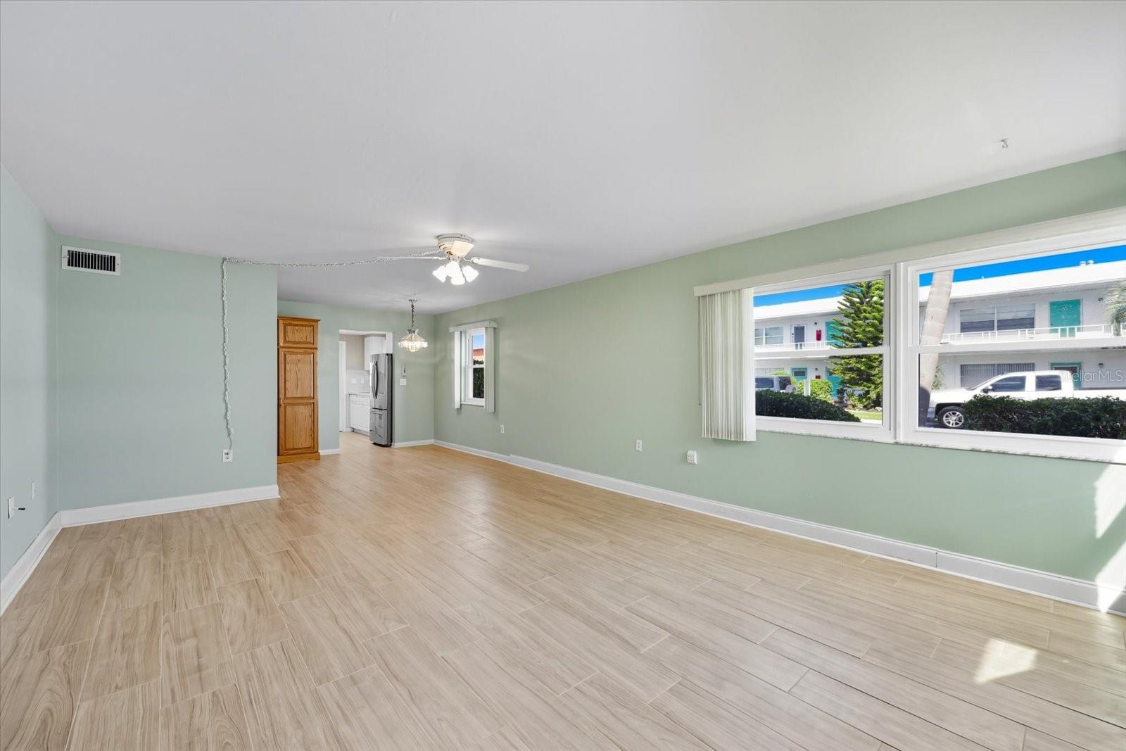 Image 7 of 34 For 5970 21st Street N 1