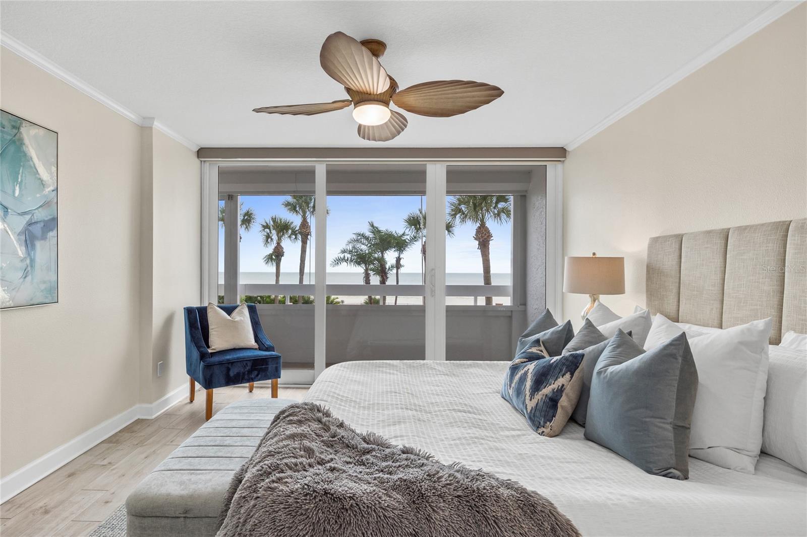 Listing photo id 17 for 17900 Gulf Boulevard 1e