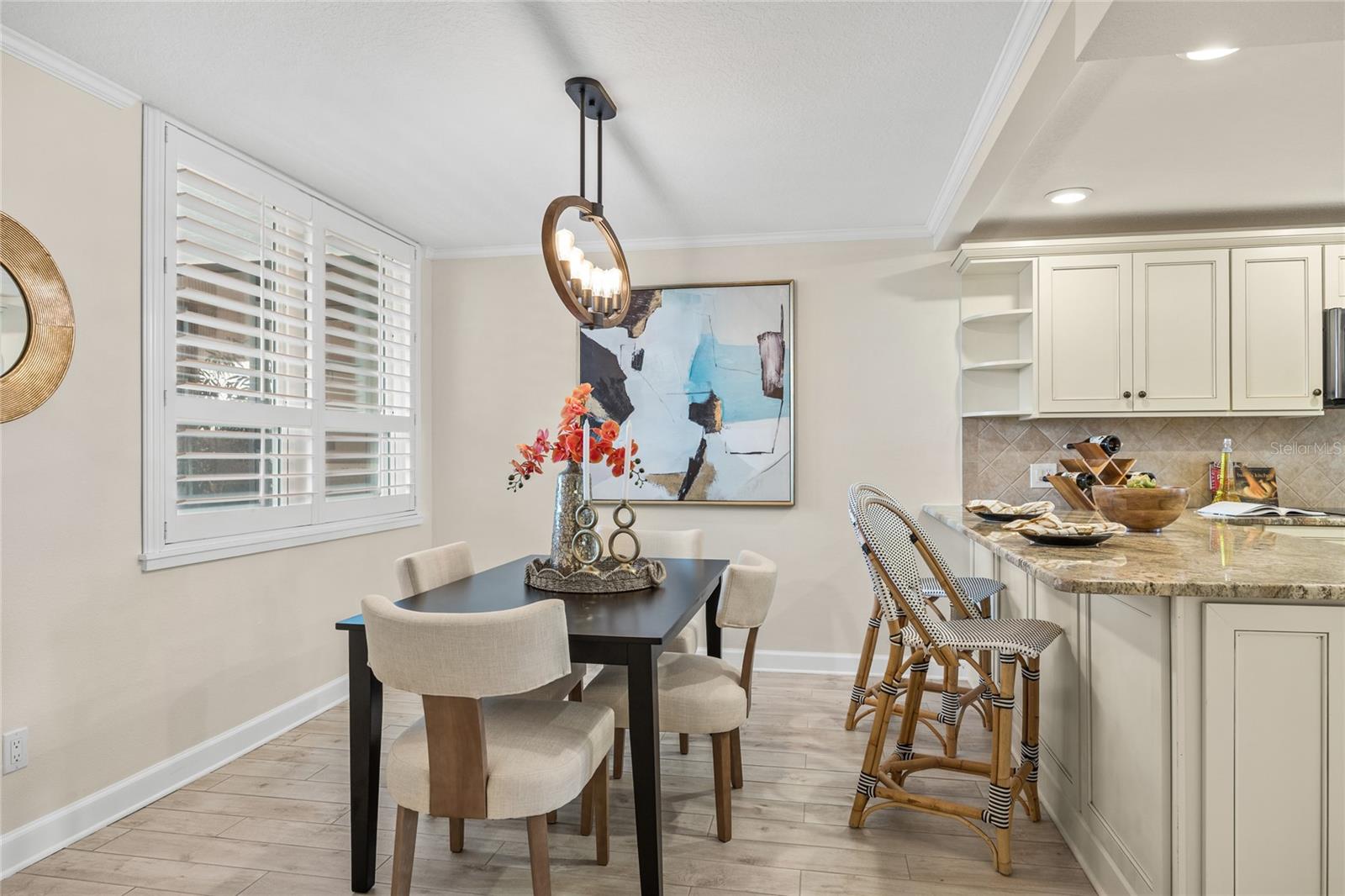 Listing photo id 4 for 17900 Gulf Boulevard 1e