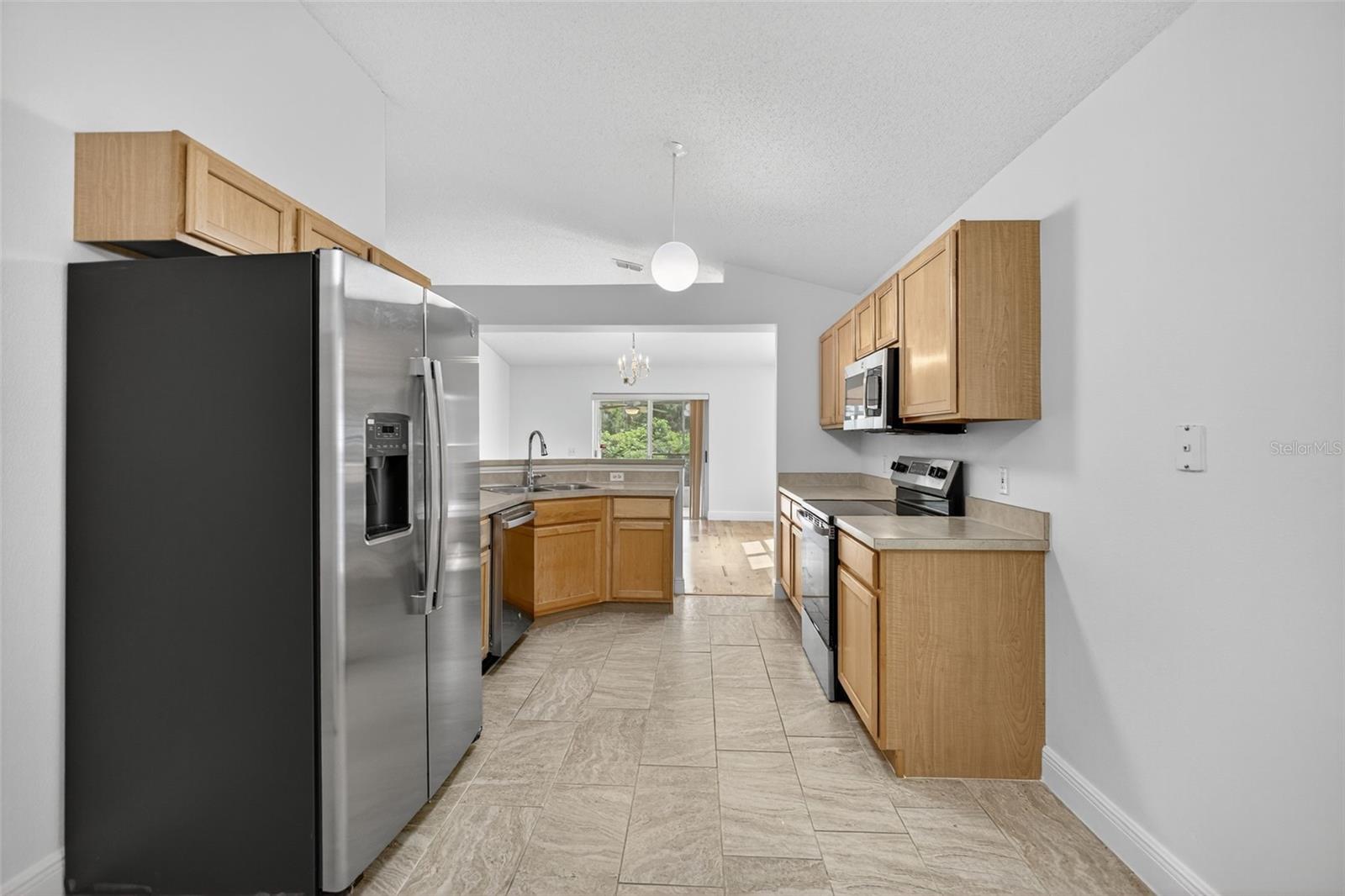 Image 13 of 44 For 4922 Copper Canyon Boulevard