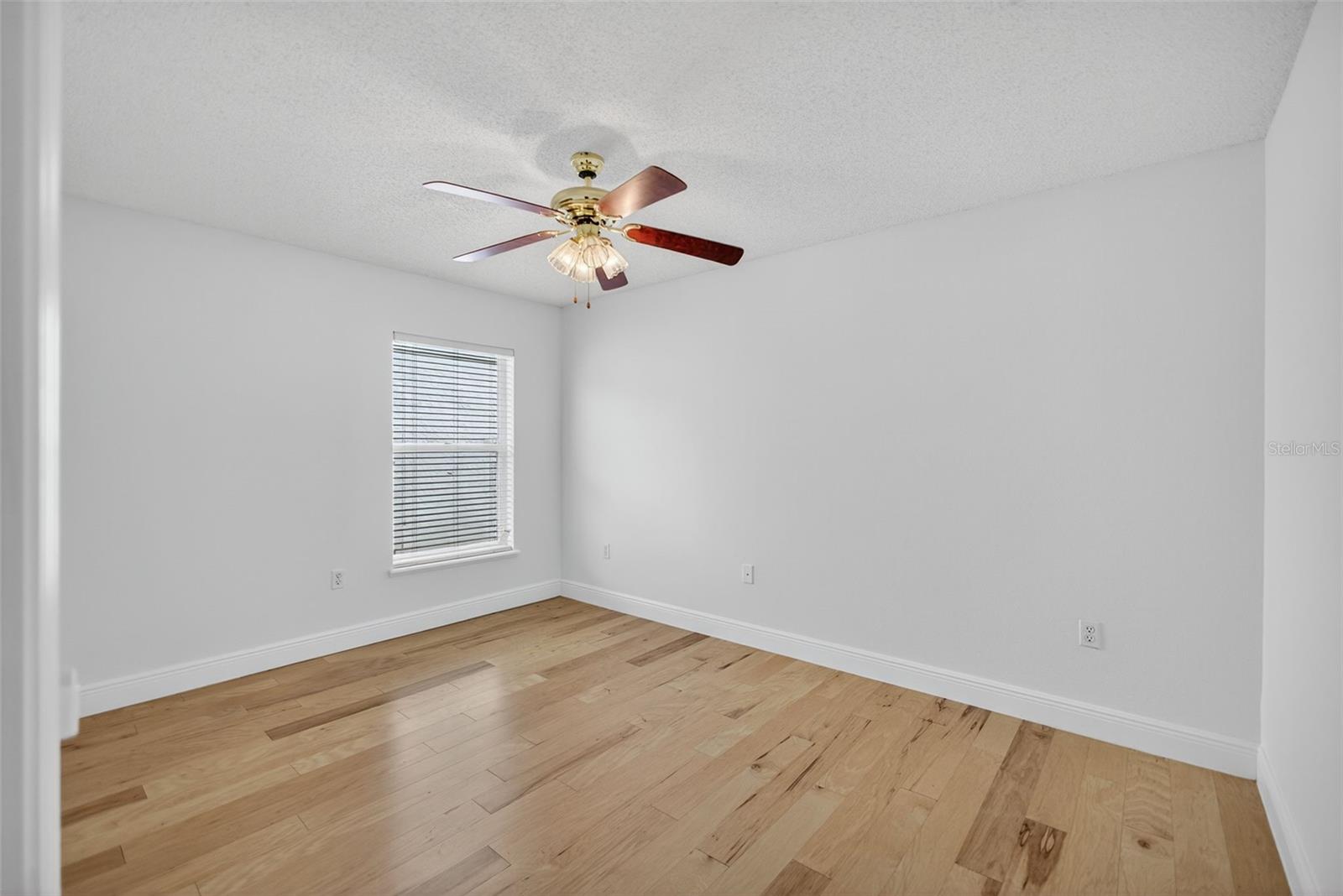 Image 28 of 44 For 4922 Copper Canyon Boulevard