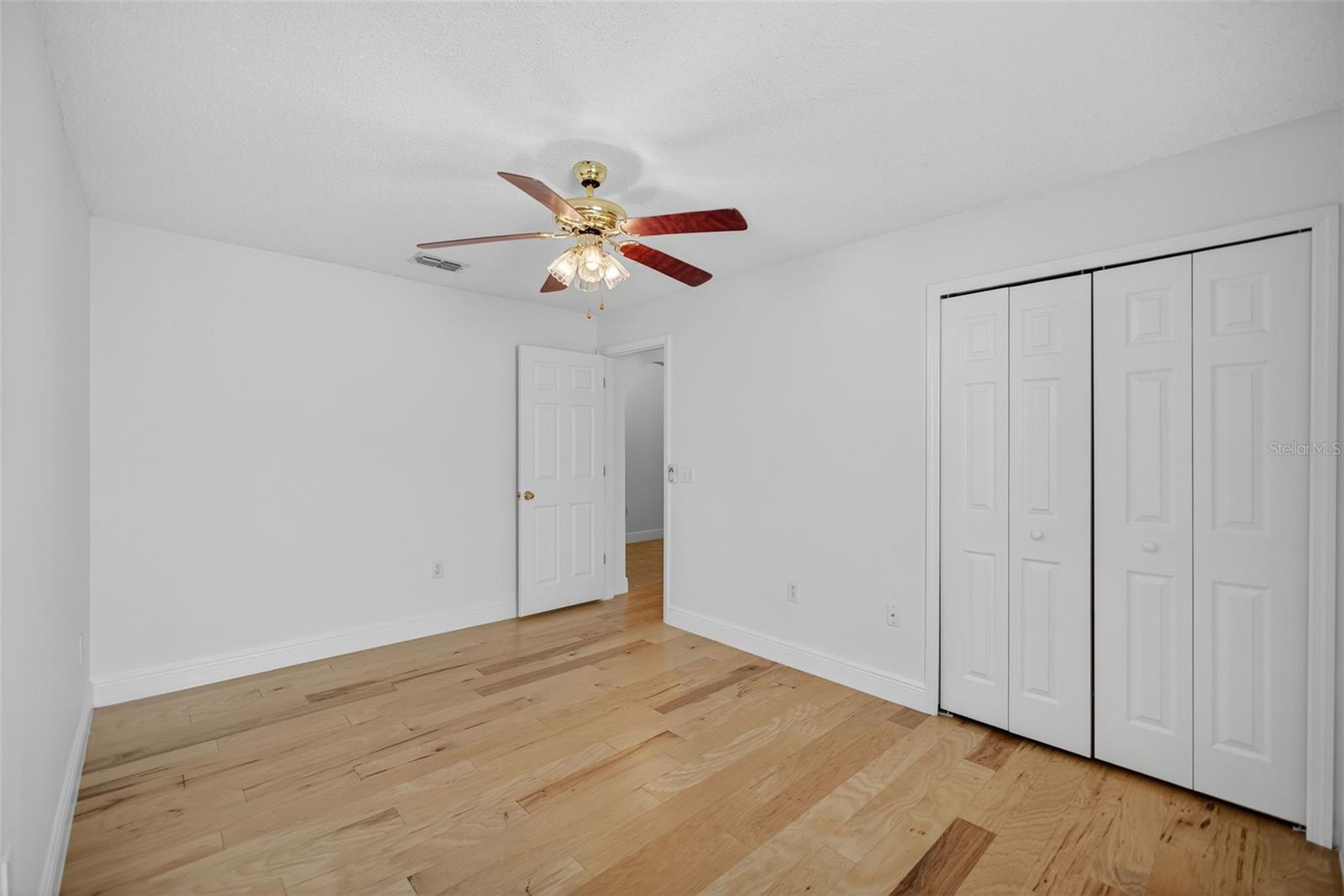 Image 29 of 44 For 4922 Copper Canyon Boulevard