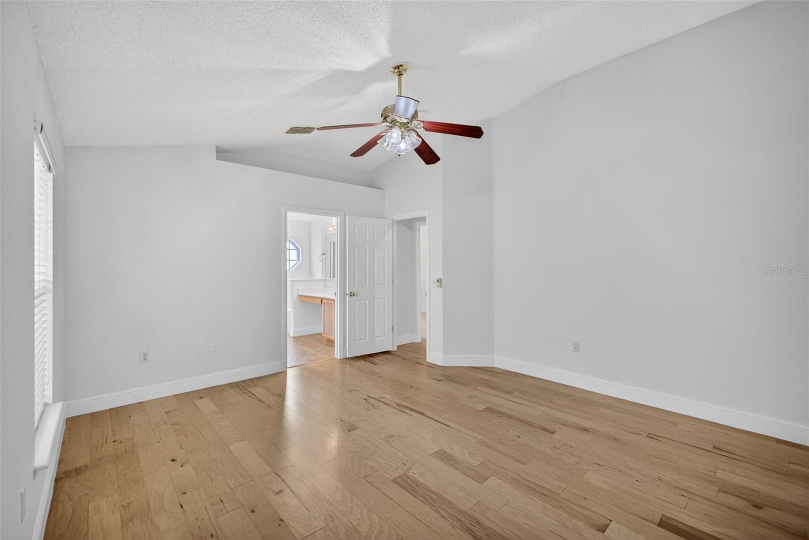 Image 34 of 44 For 4922 Copper Canyon Boulevard