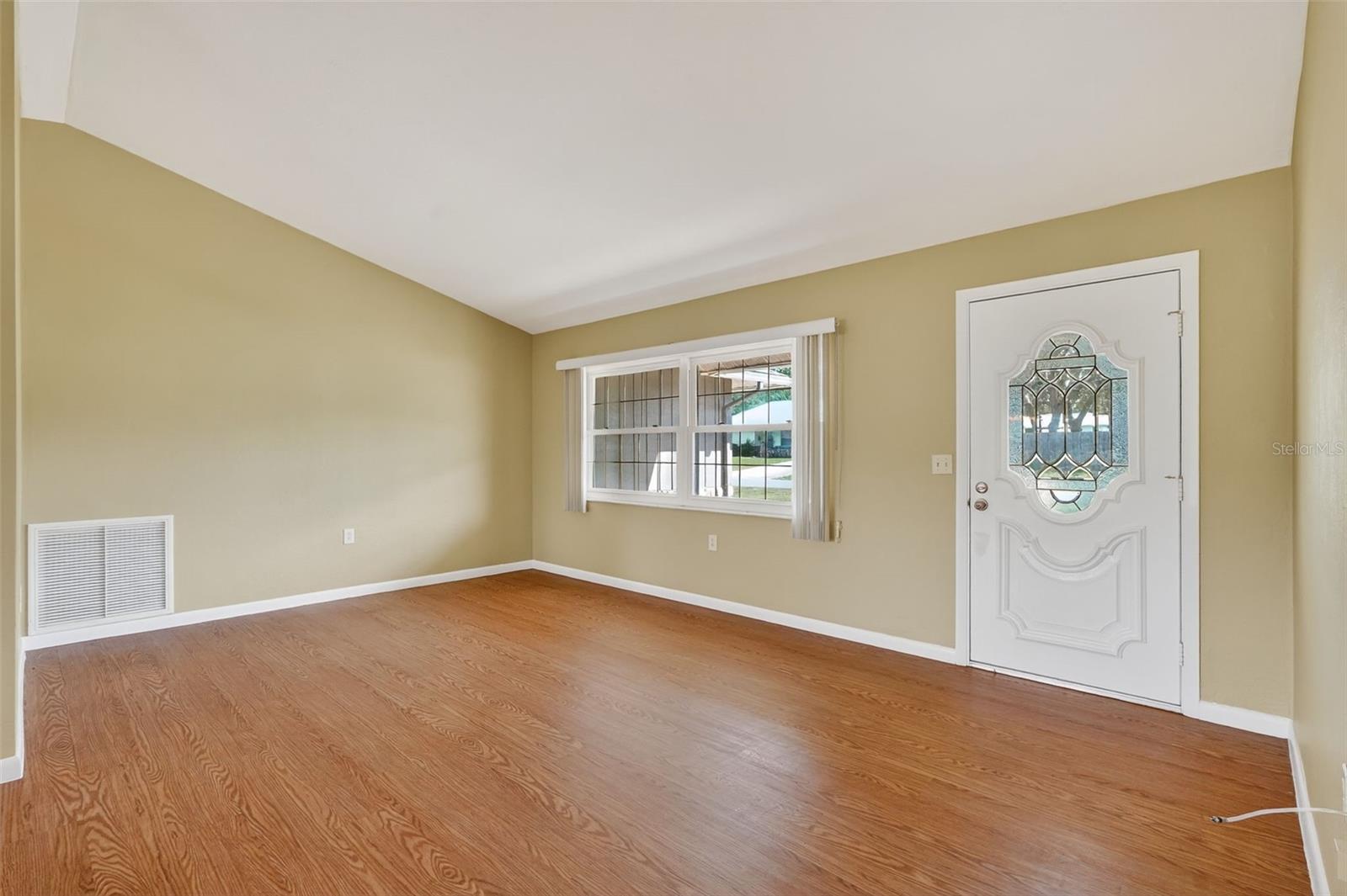 Image 14 of 46 For 553 Buttonbush Drive