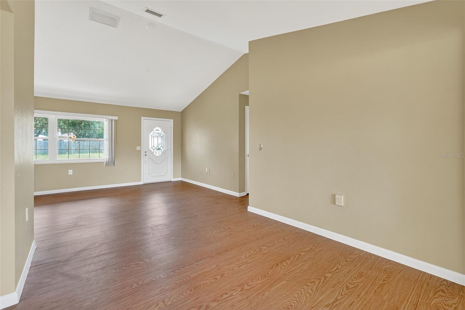 Image 16 of 46 For 553 Buttonbush Drive