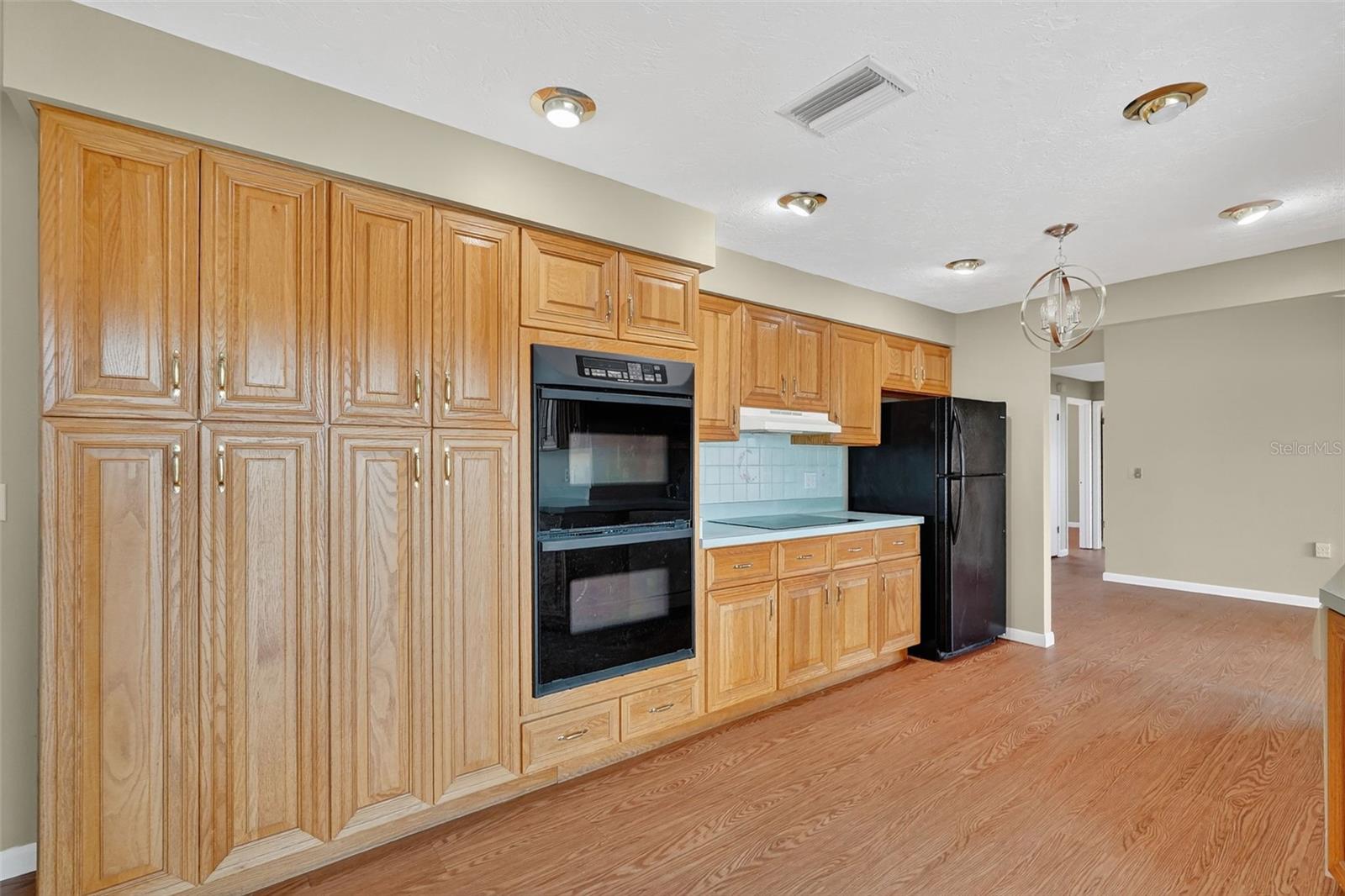 Image 33 of 46 For 553 Buttonbush Drive