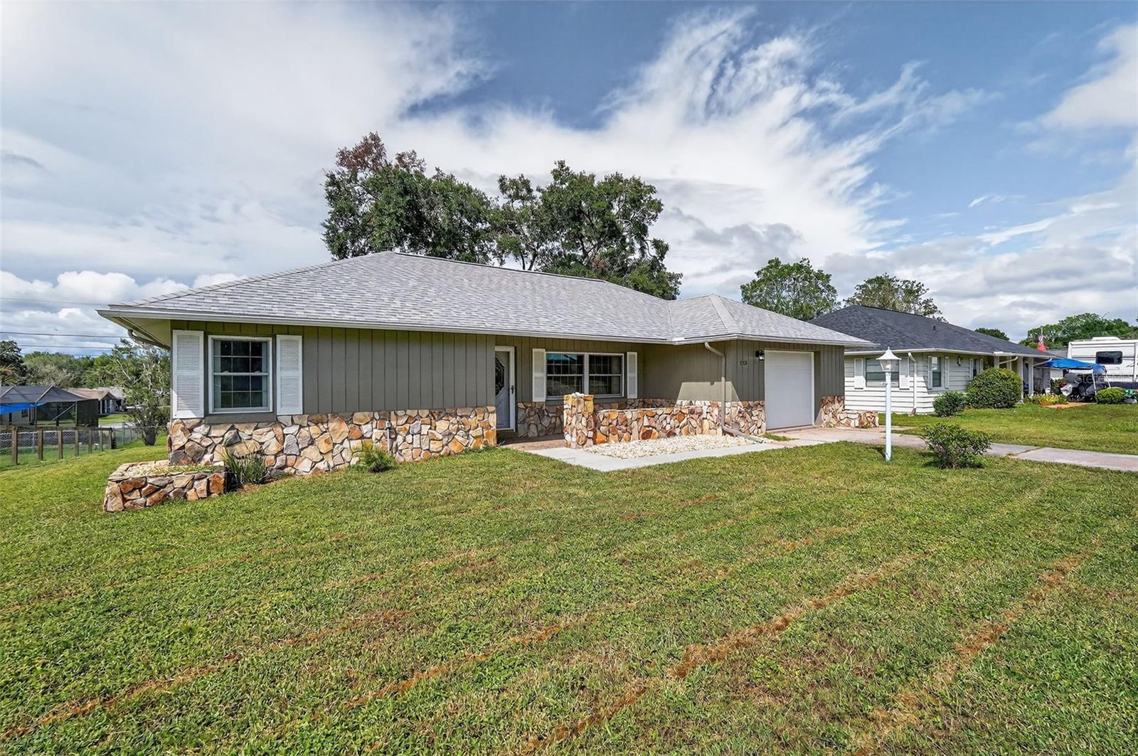 Image 9 of 46 For 553 Buttonbush Drive