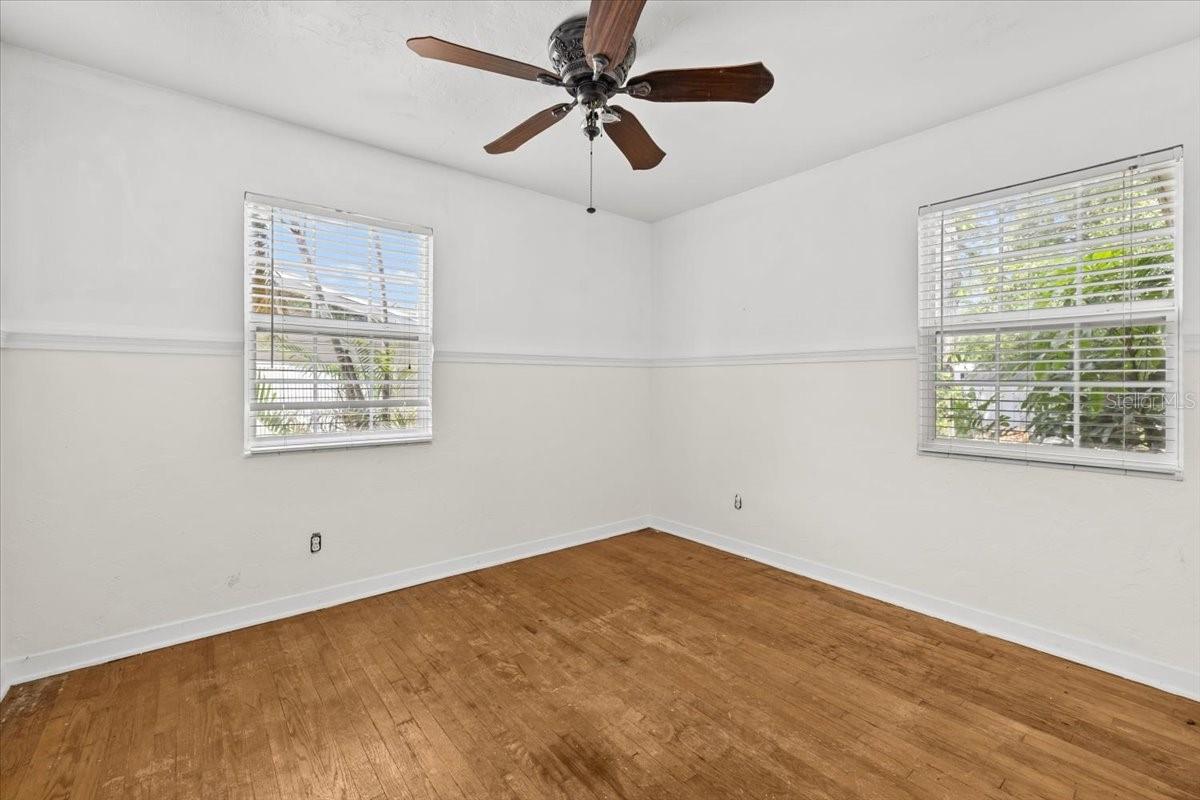Image 18 of 20 For 5121 3rd Avenue N