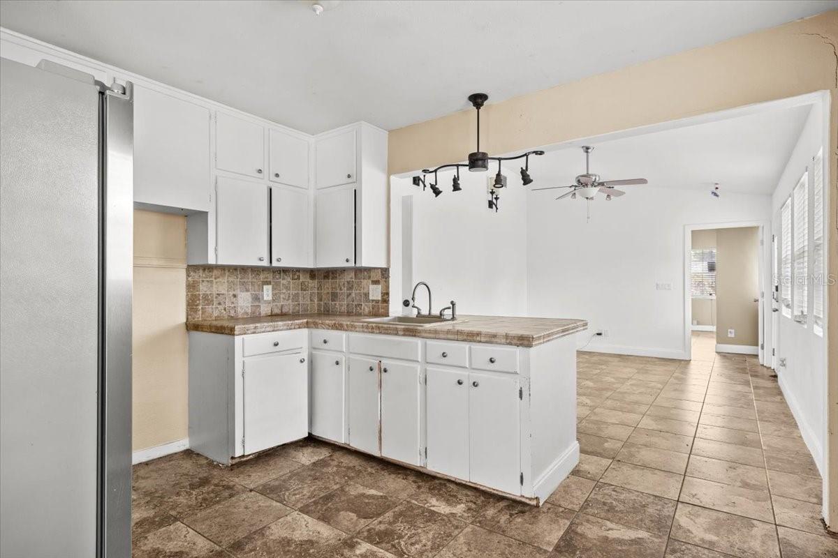 Image 6 of 20 For 5121 3rd Avenue N