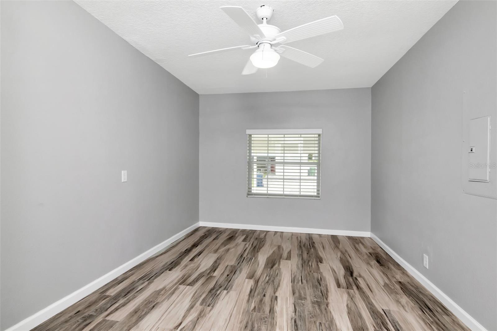 Image 14 of 34 For 6804 Gabrielle Street