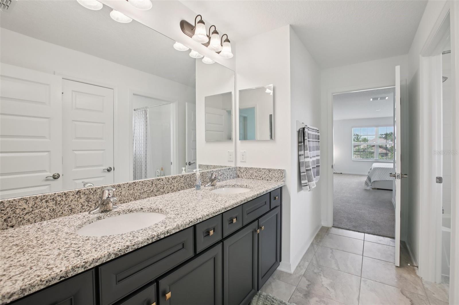 Image 31 of 44 For 9508 Pyrenees Place