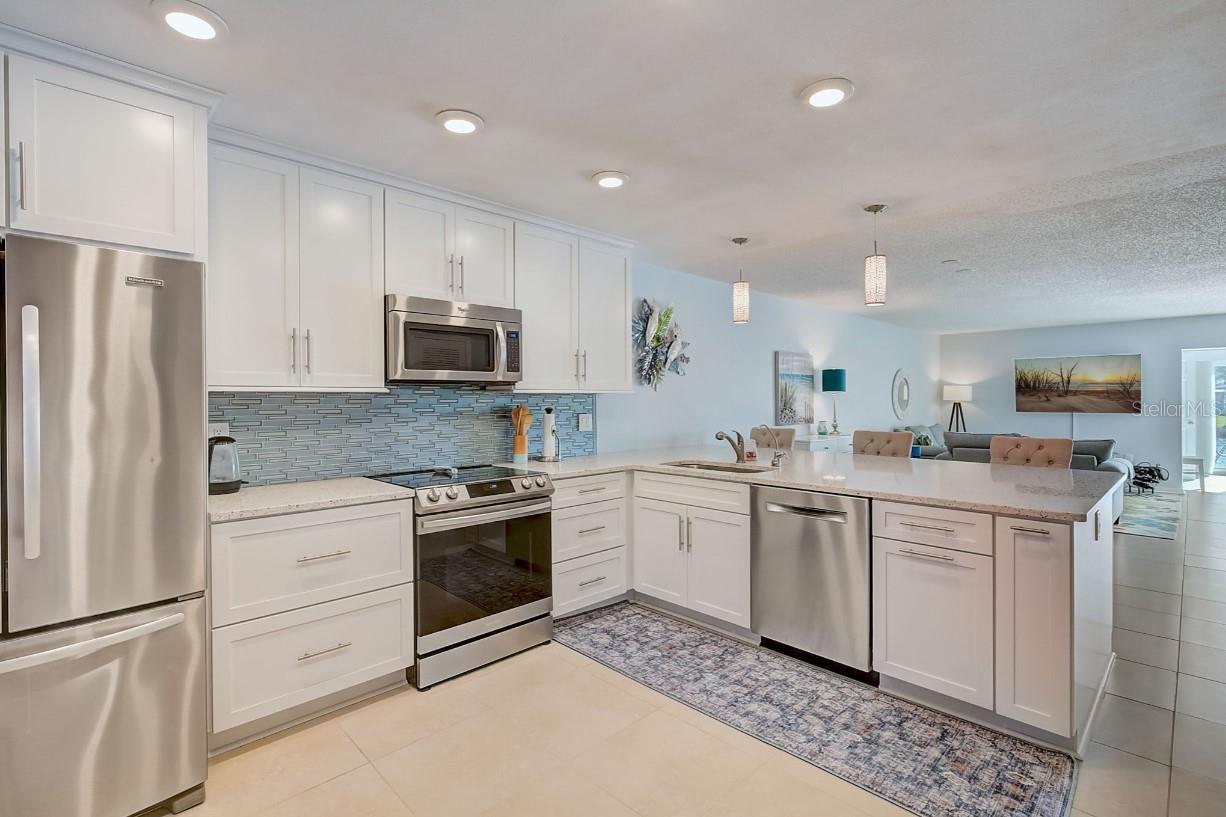 Image 18 of 53 For 4518 Garnet Drive 101