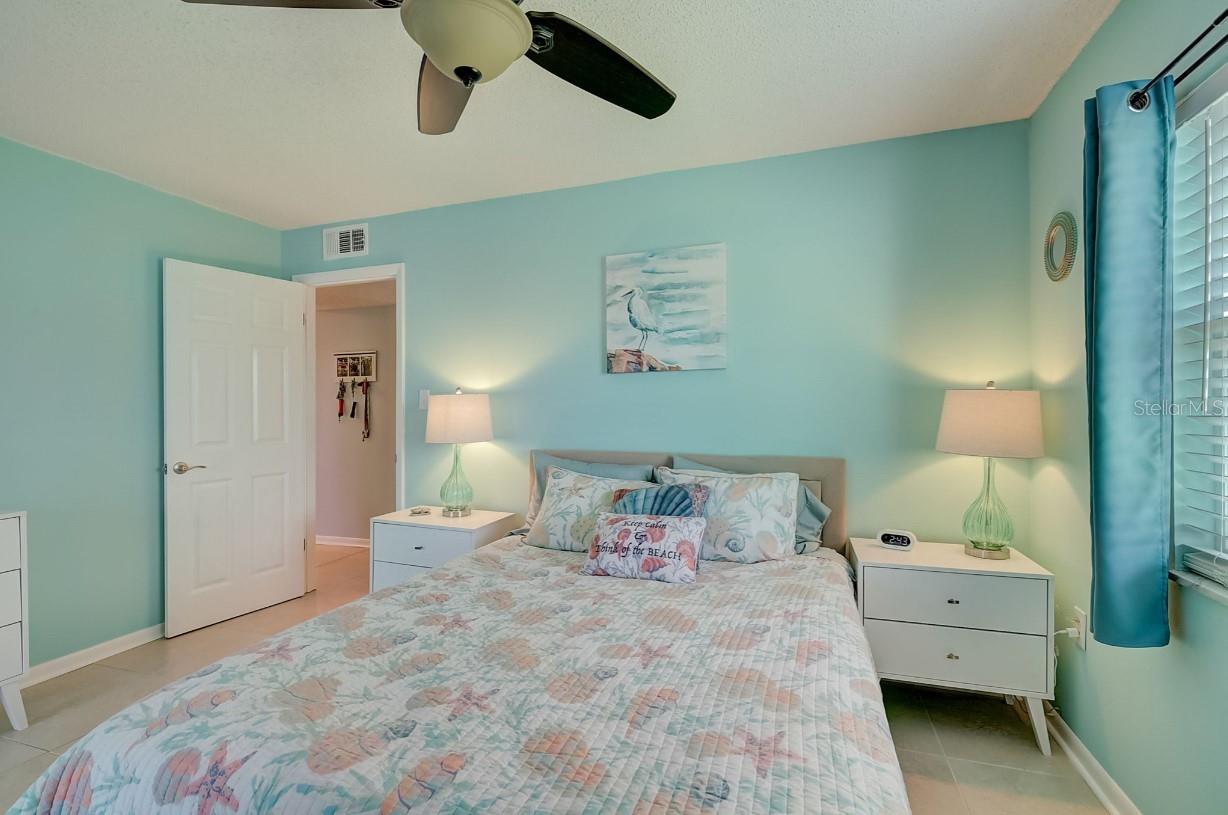Image 22 of 53 For 4518 Garnet Drive 101