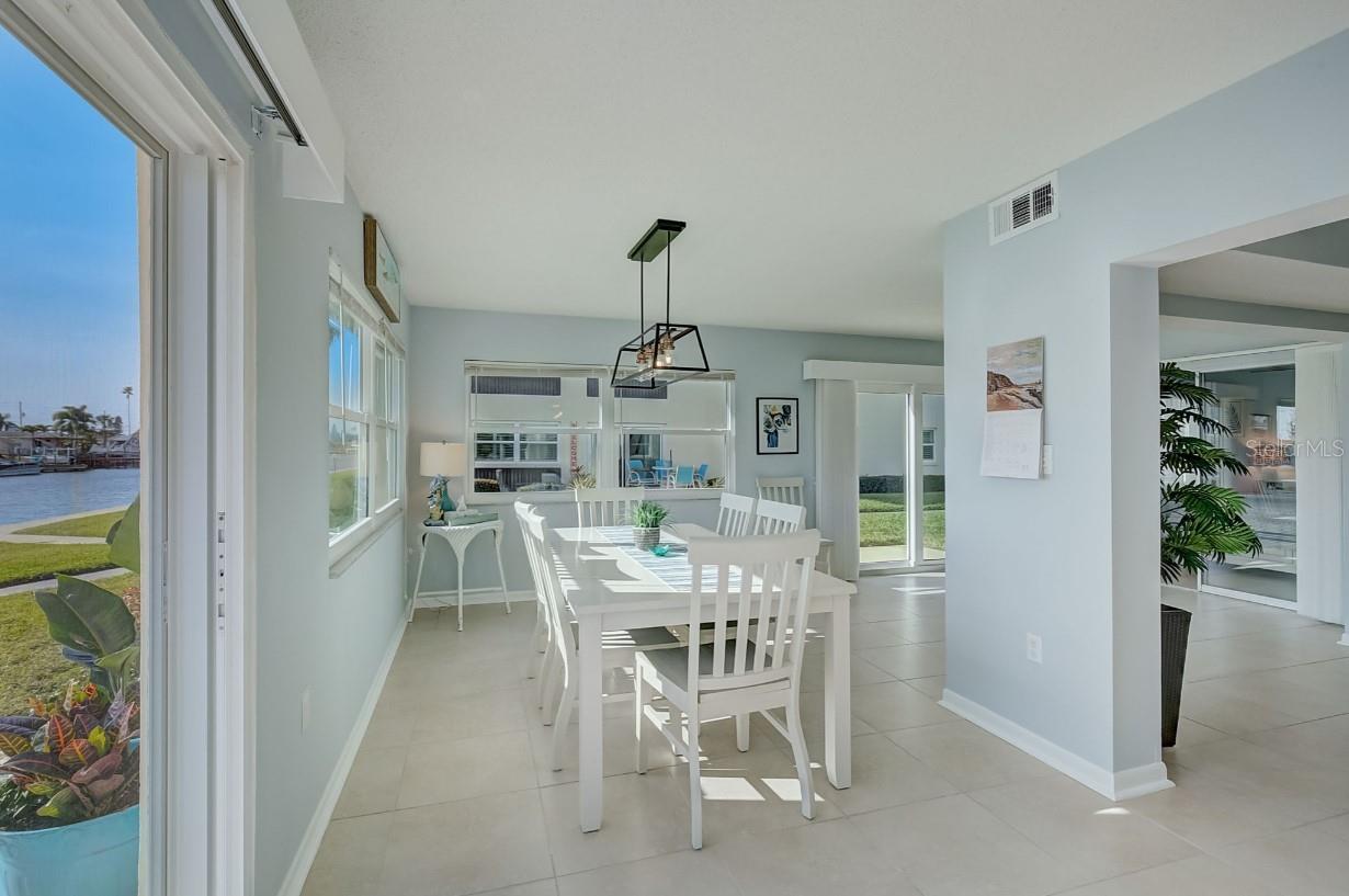 Image 7 of 53 For 4518 Garnet Drive 101