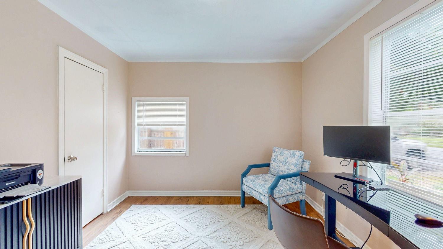 Image 32 of 40 For 1735 23rd Avenue N