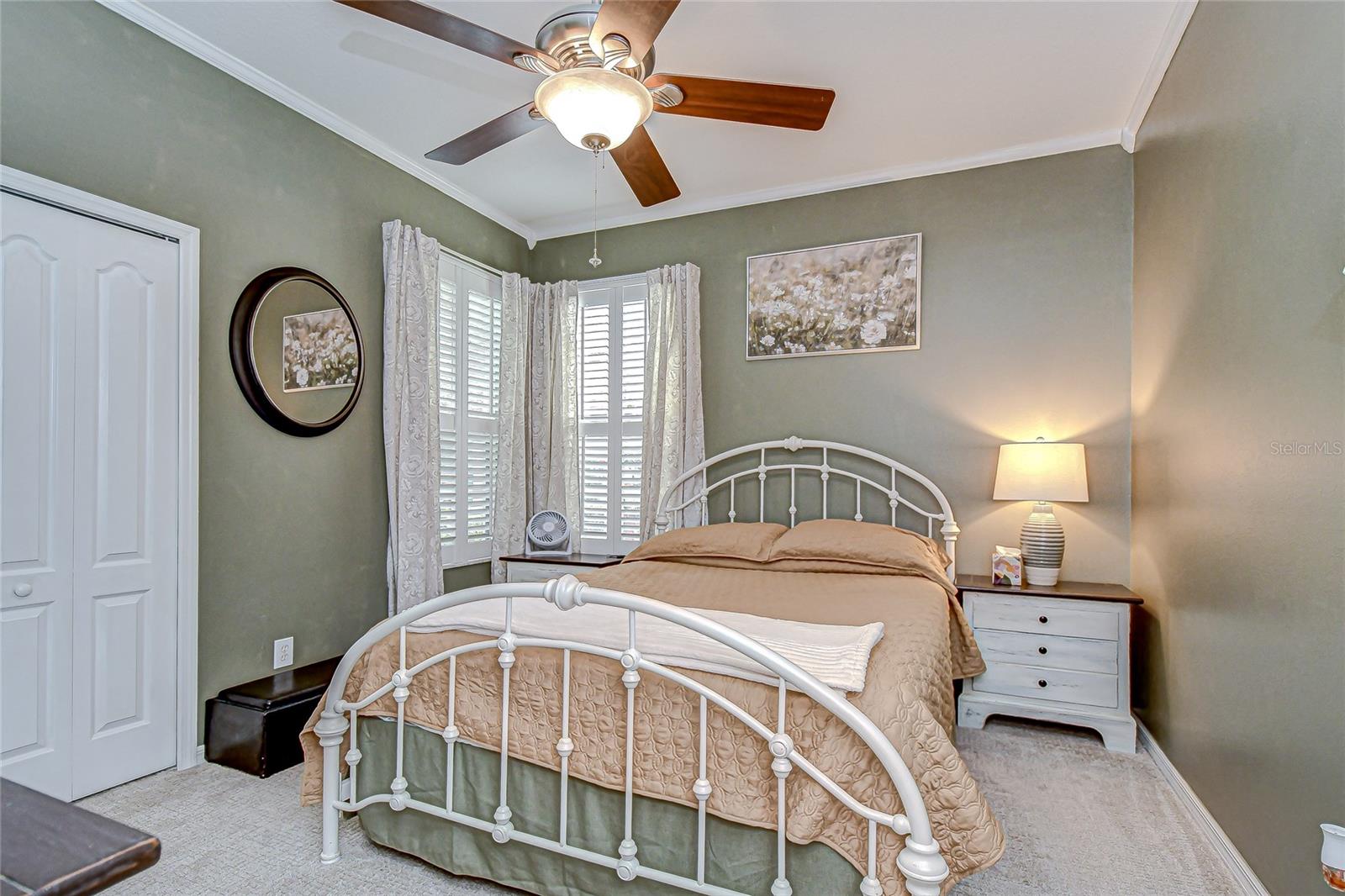 Listing photo id 19 for 5909 Sandhill Ridge Drive