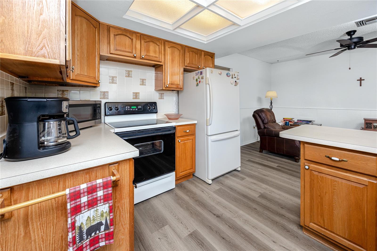 Image 12 of 40 For 1844 Teakwood Lane