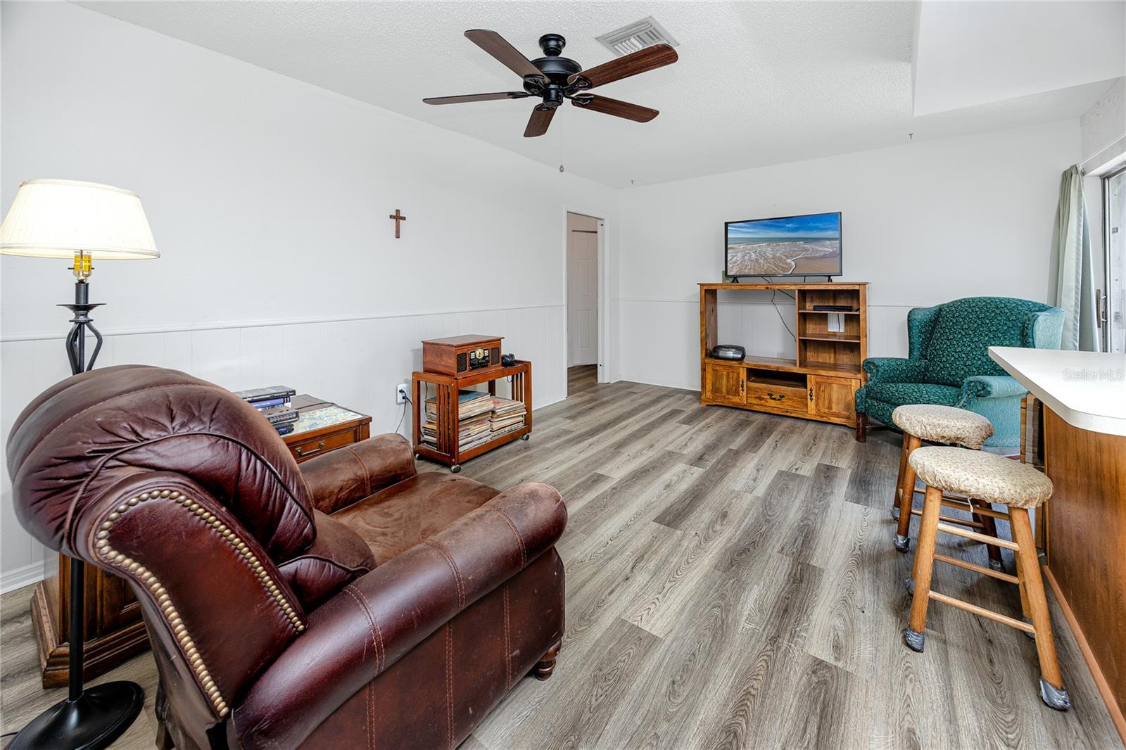 Image 14 of 40 For 1844 Teakwood Lane