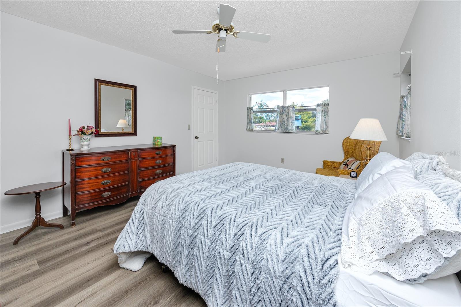 Image 17 of 40 For 1844 Teakwood Lane