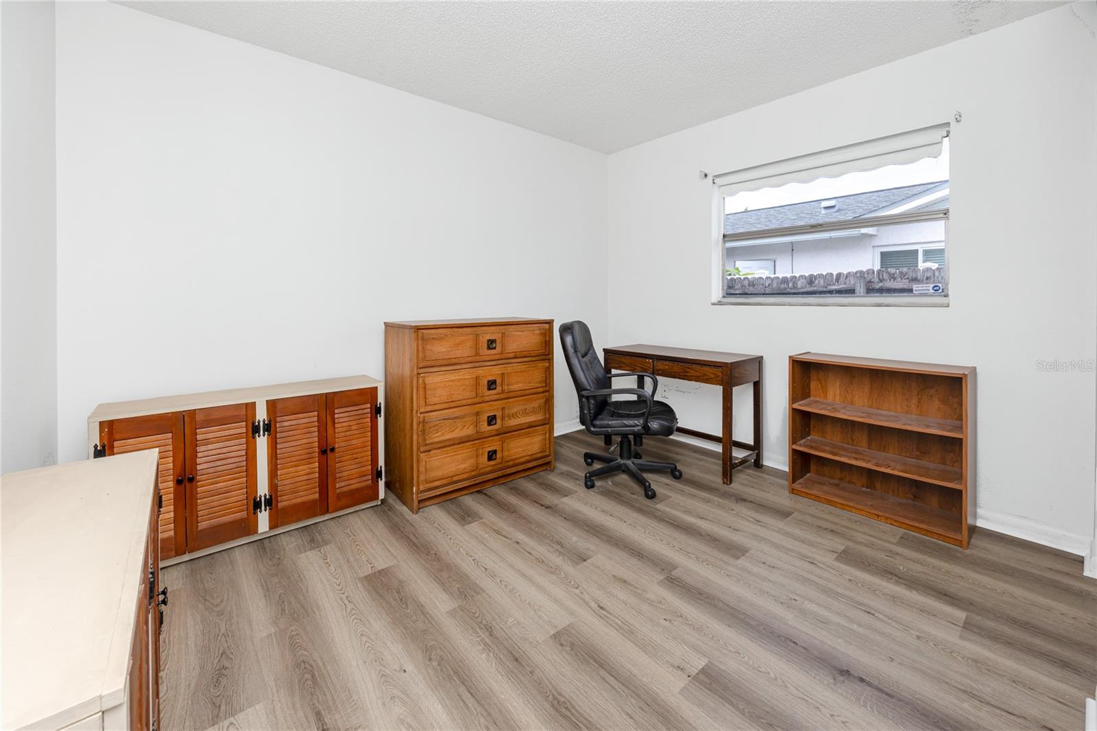 Image 21 of 40 For 1844 Teakwood Lane