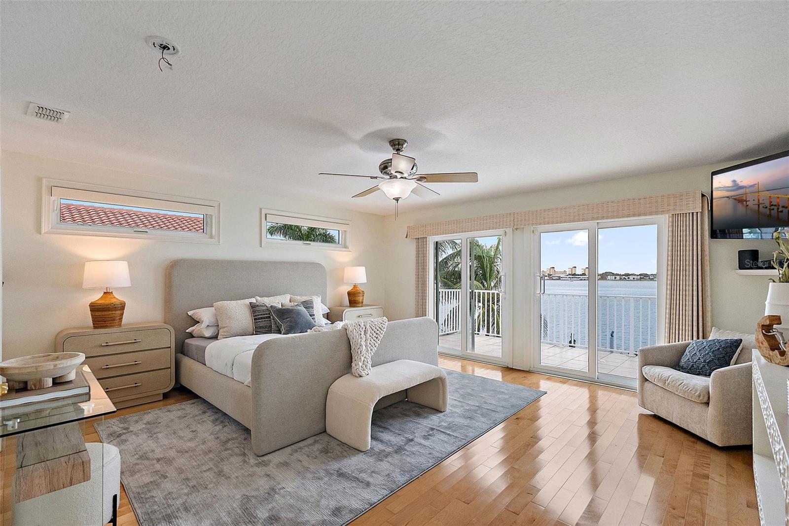 Image 16 of 48 For 856 Bay Point Drive