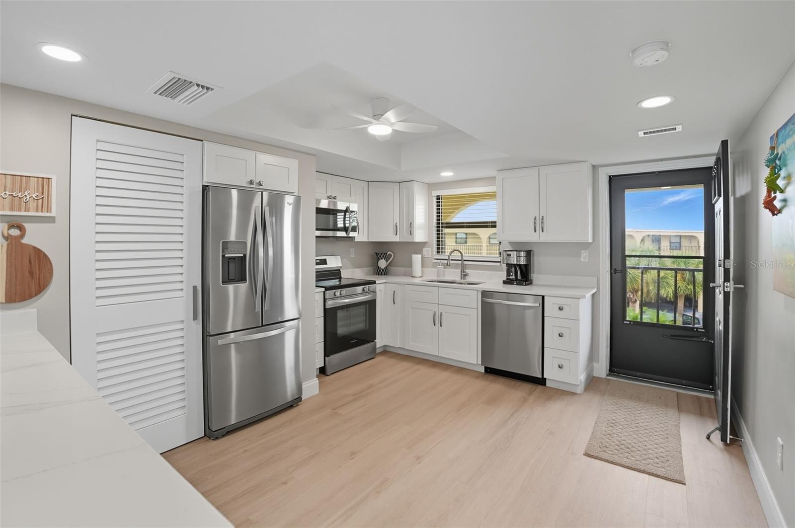 Image 15 of 22 For 14459 River Beach Drive 218